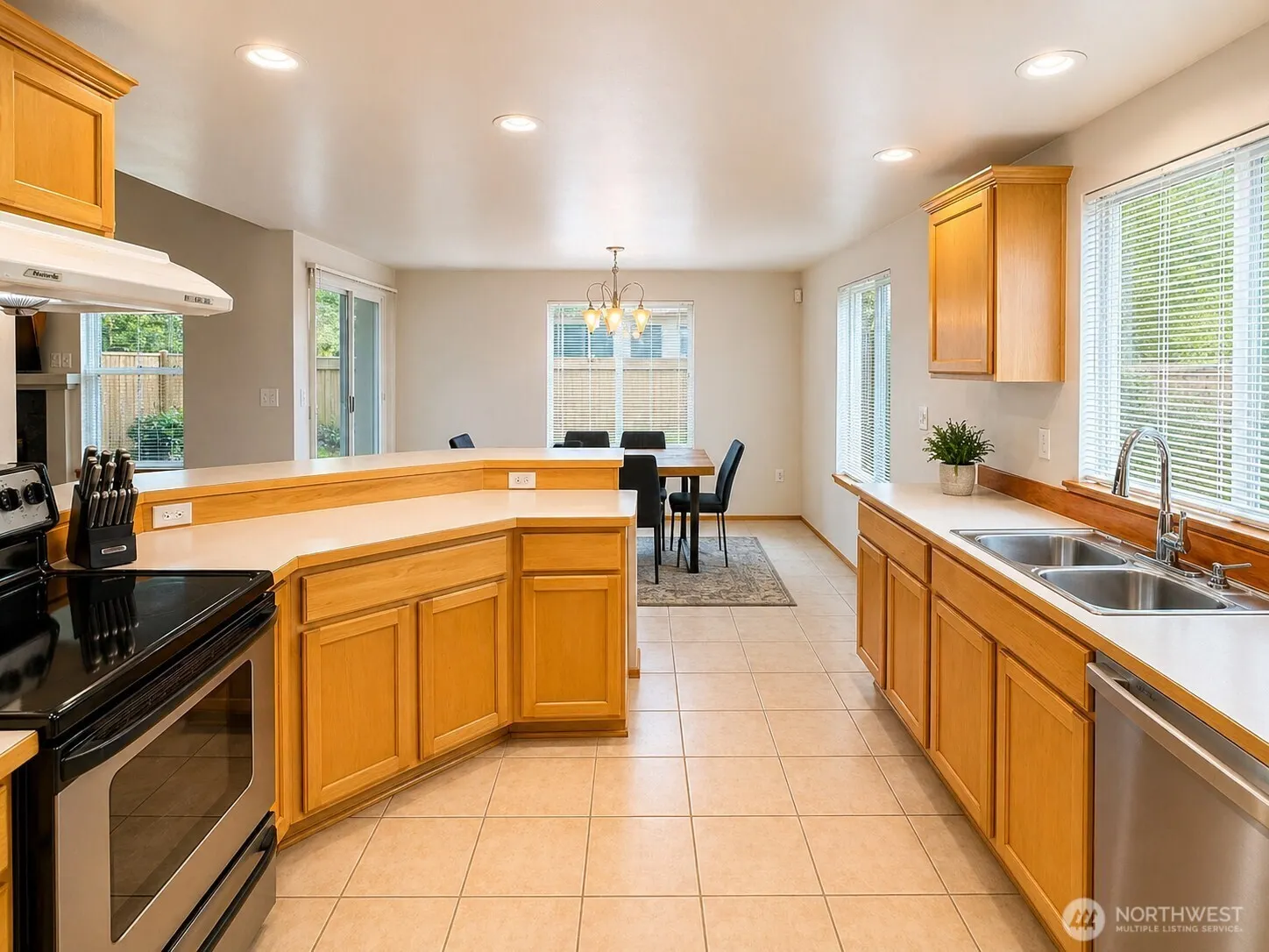11602 SE 193rd Place , Kent, WA 98031