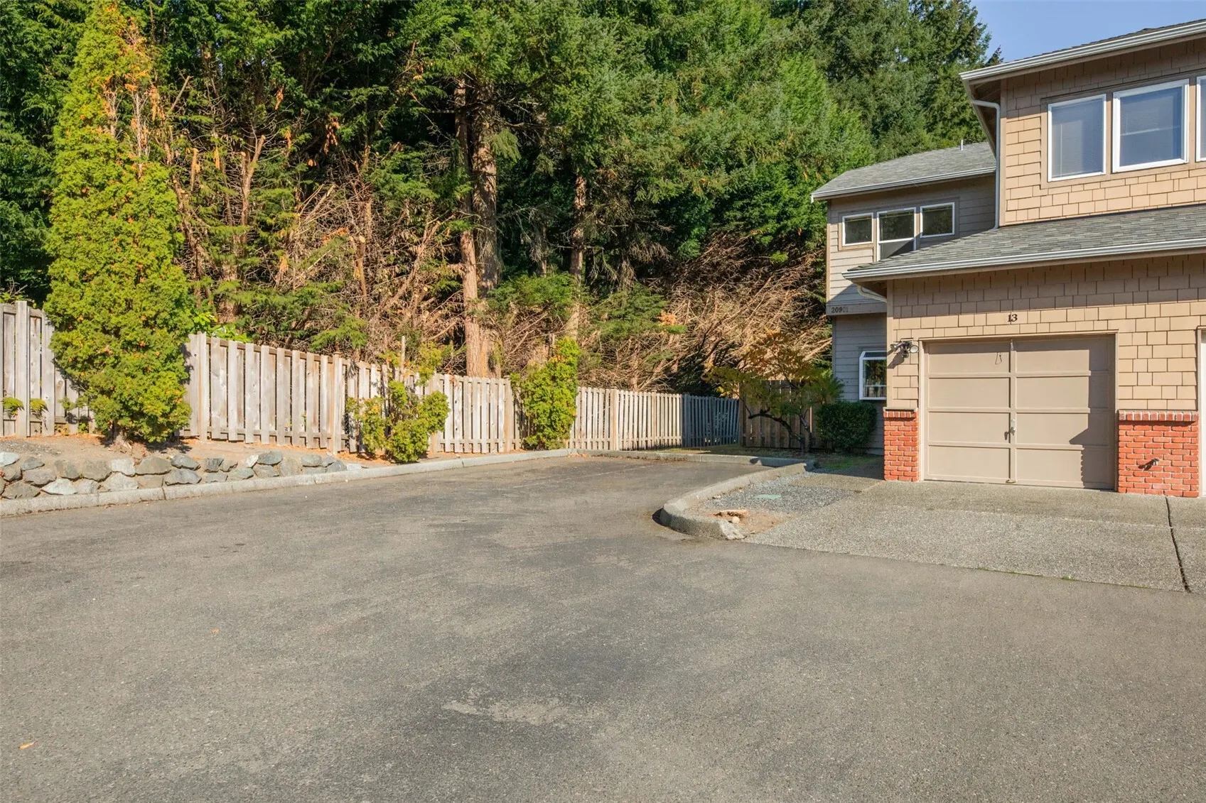20901 Cypress Way #13, Lynnwood, WA 98036