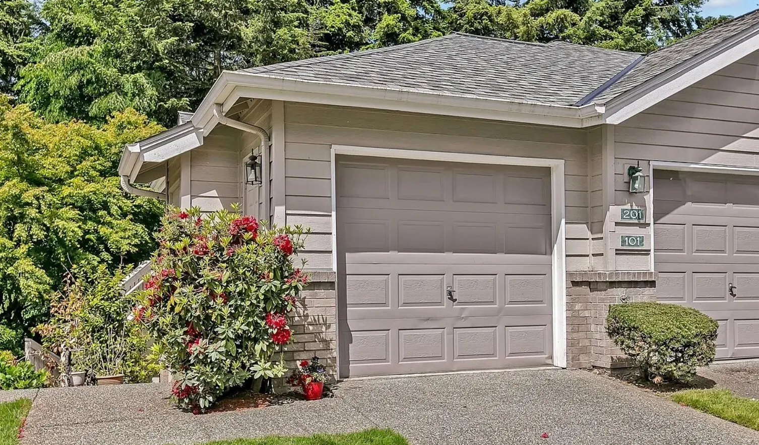16900 River Rock Drive #101, Lynnwood, WA 98037