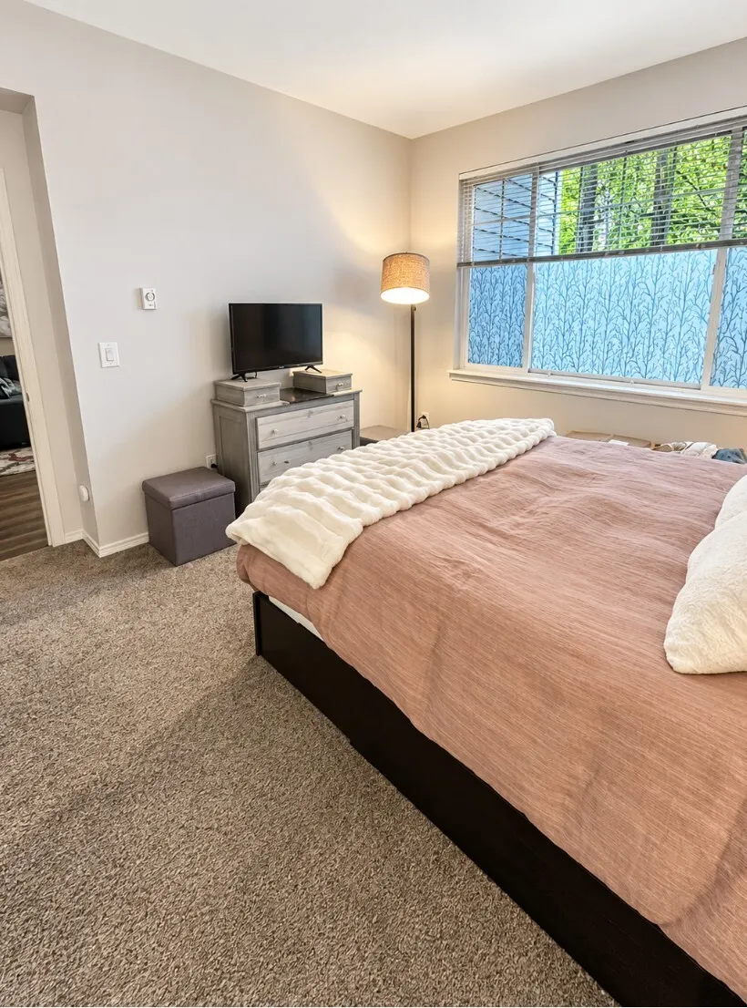 16900 River Rock Drive #101, Lynnwood, WA 98037