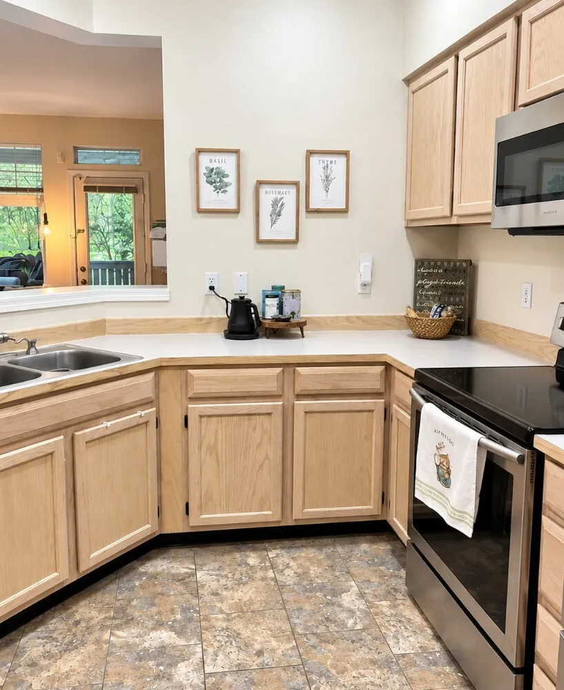 16900 River Rock Drive #101, Lynnwood, WA 98037