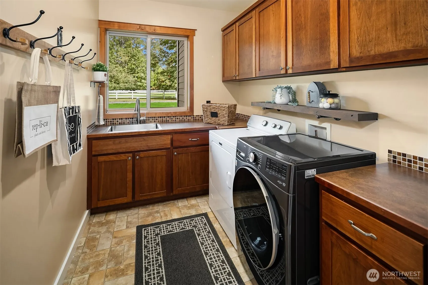 14738 Bear Creek Road NE, Woodinville, WA 98077-7848