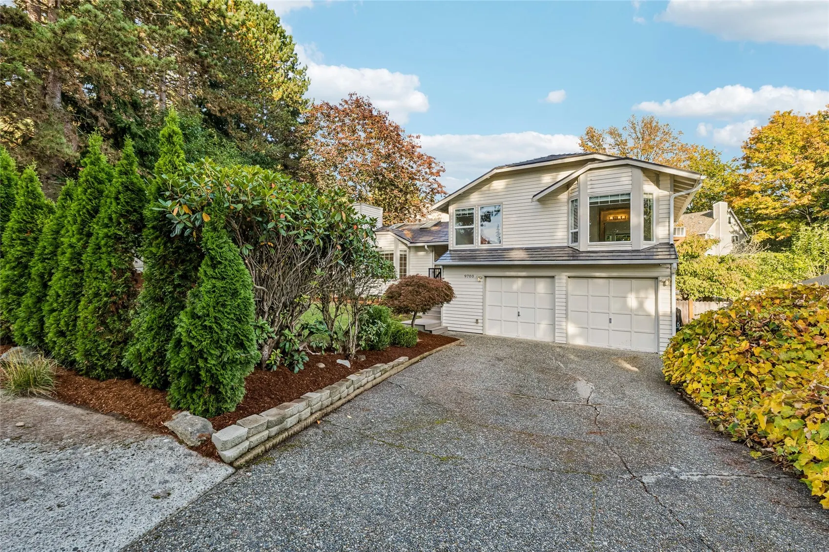 9700 NE 141st Court , Kirkland, WA 98034-0401