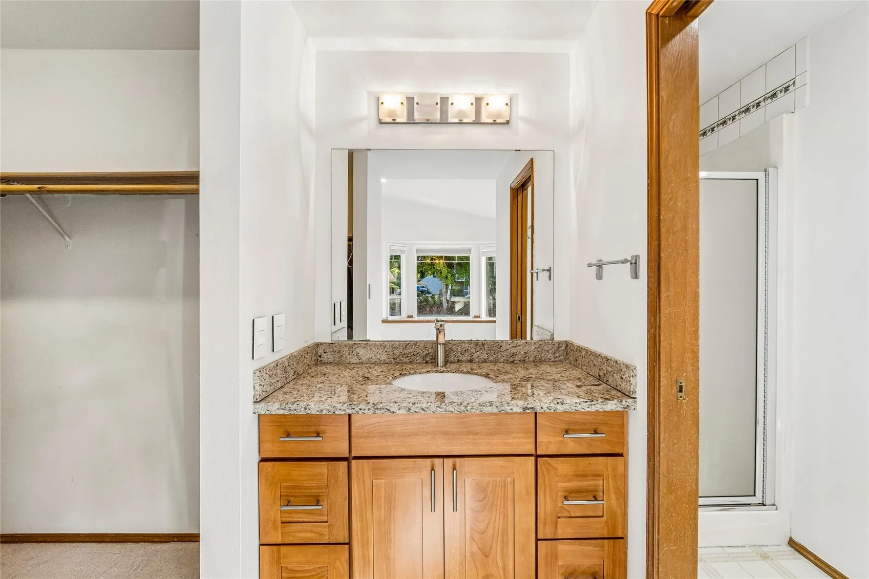 9700 NE 141st Court , Kirkland, WA 98034-0401
