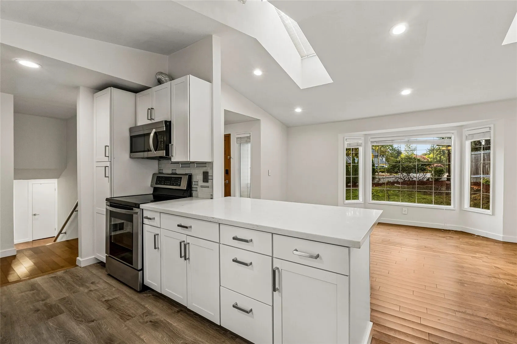 9700 NE 141st Court , Kirkland, WA 98034-0401