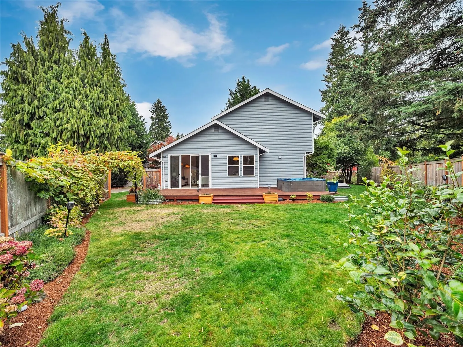 13013 NE 70th Drive , Kirkland, WA 98033