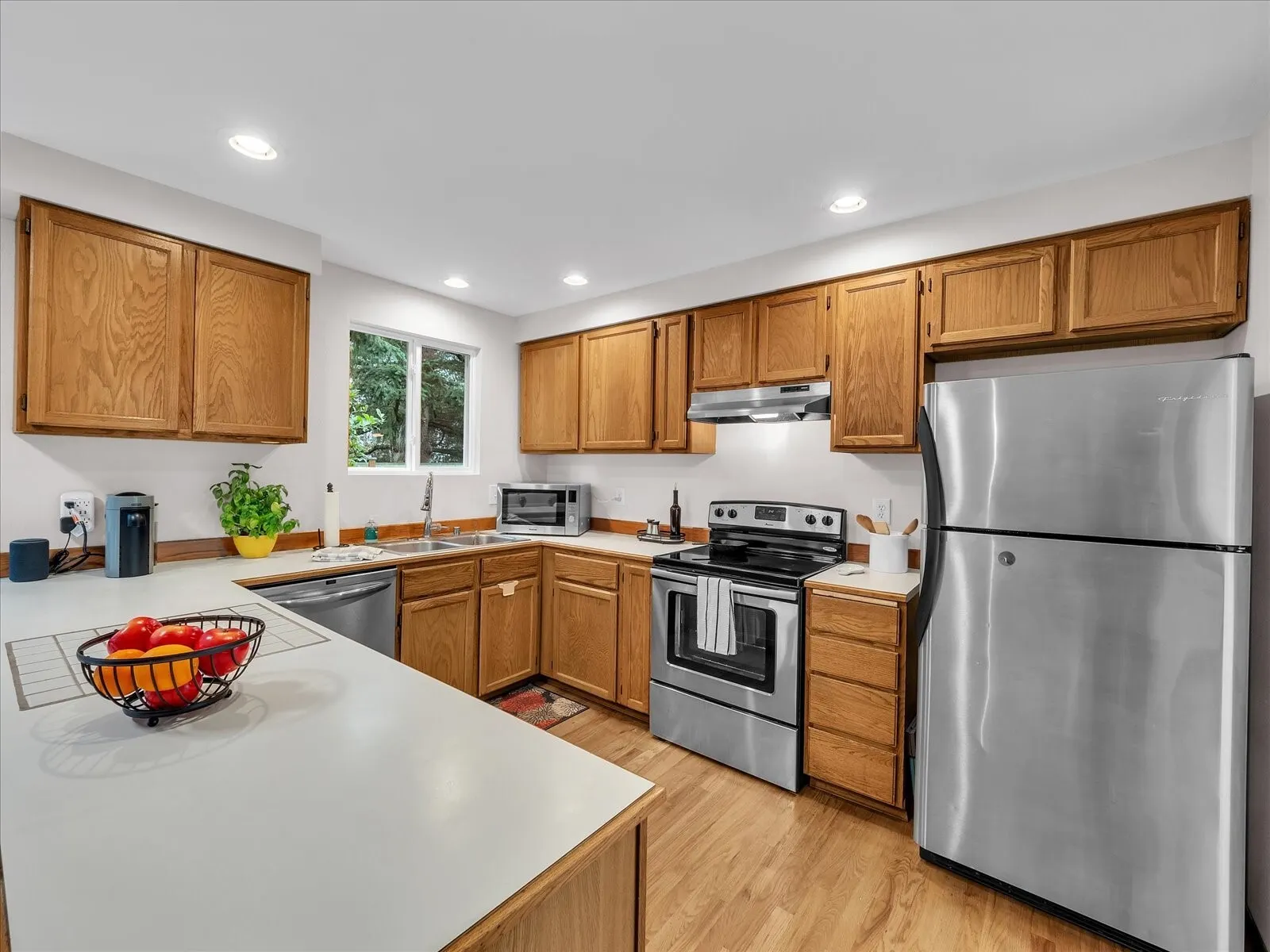 13013 NE 70th Drive , Kirkland, WA 98033