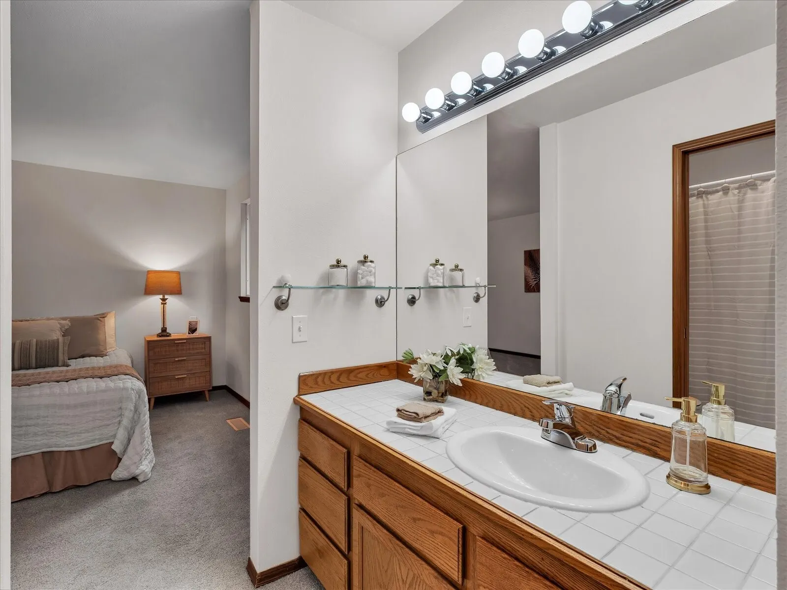 13013 NE 70th Drive , Kirkland, WA 98033