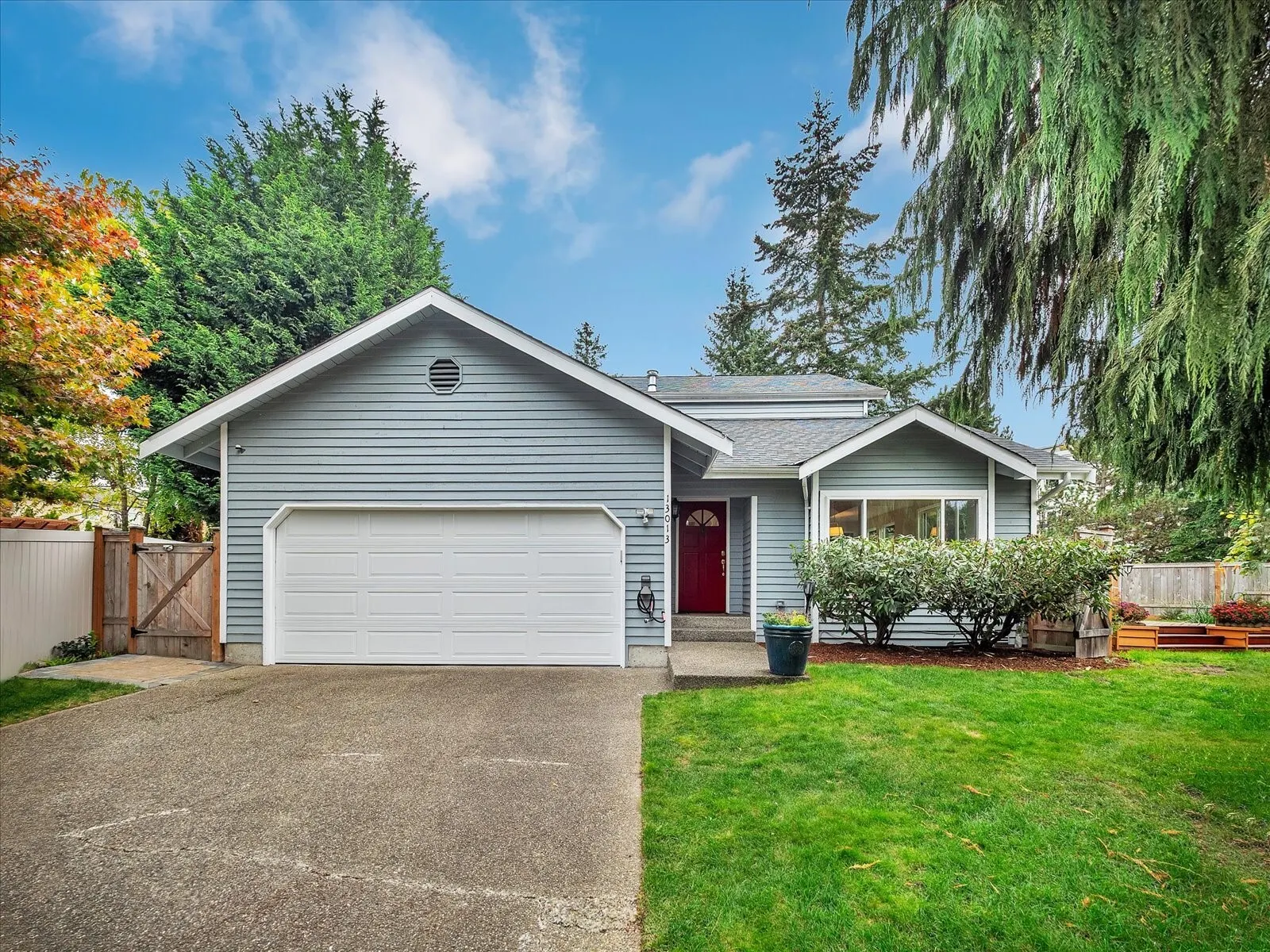 13013 NE 70th Drive , Kirkland, WA 98033