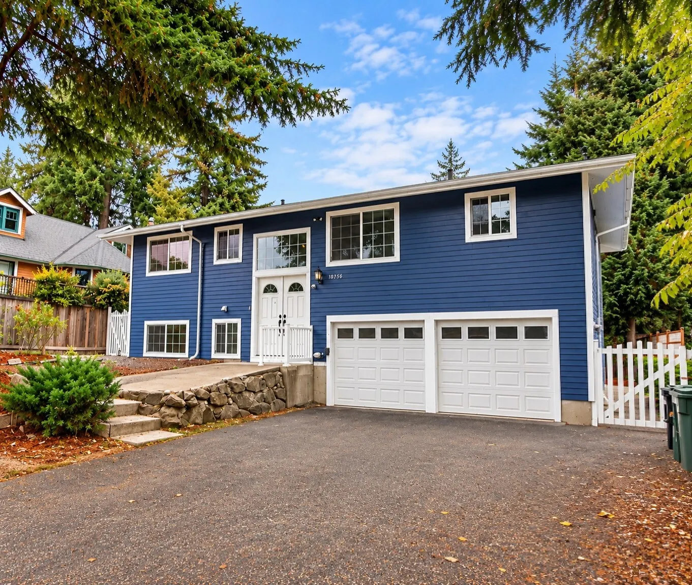 10756 Bartlett Ave NE , Seattle, WA 98125