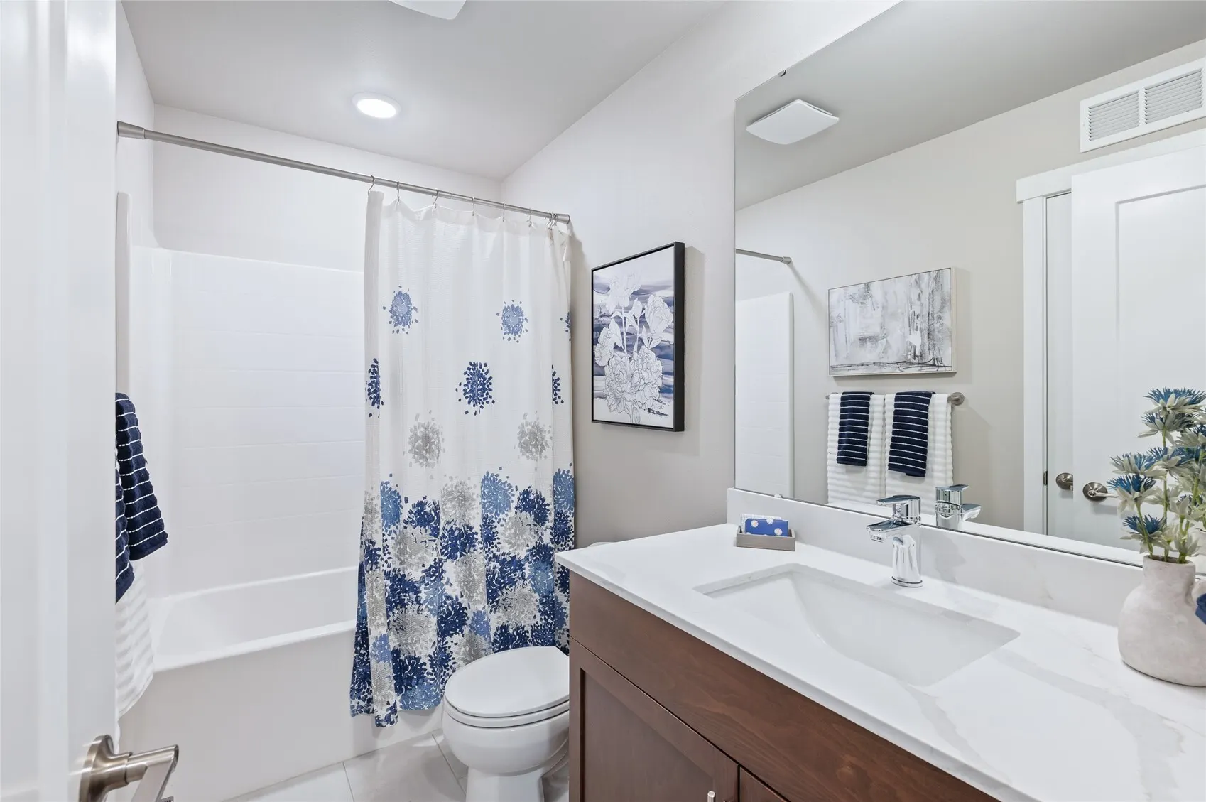 14424 Madison Way #H1, Lynnwood, WA 98087