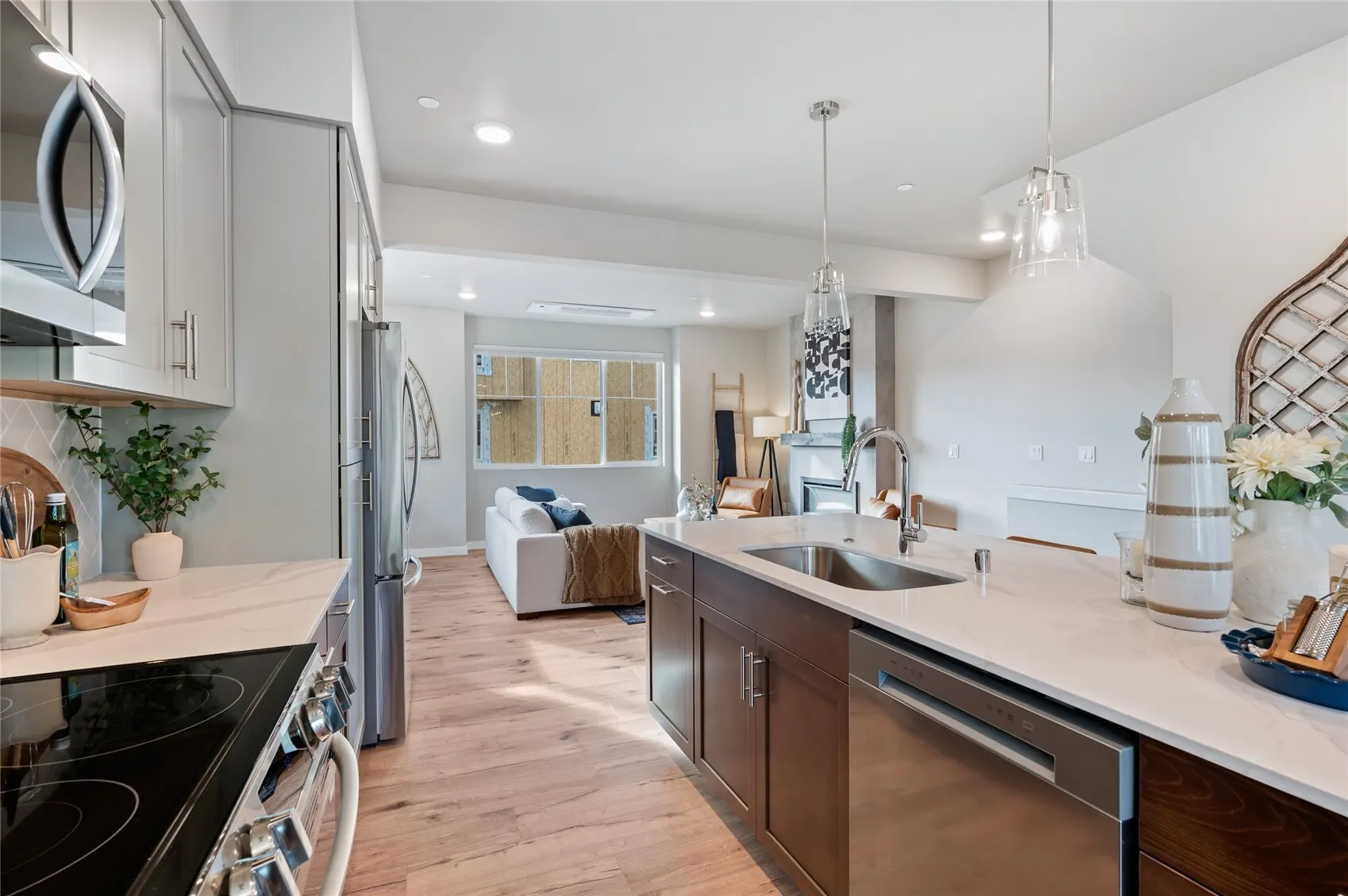 14424 Madison Way #H1, Lynnwood, WA 98087
