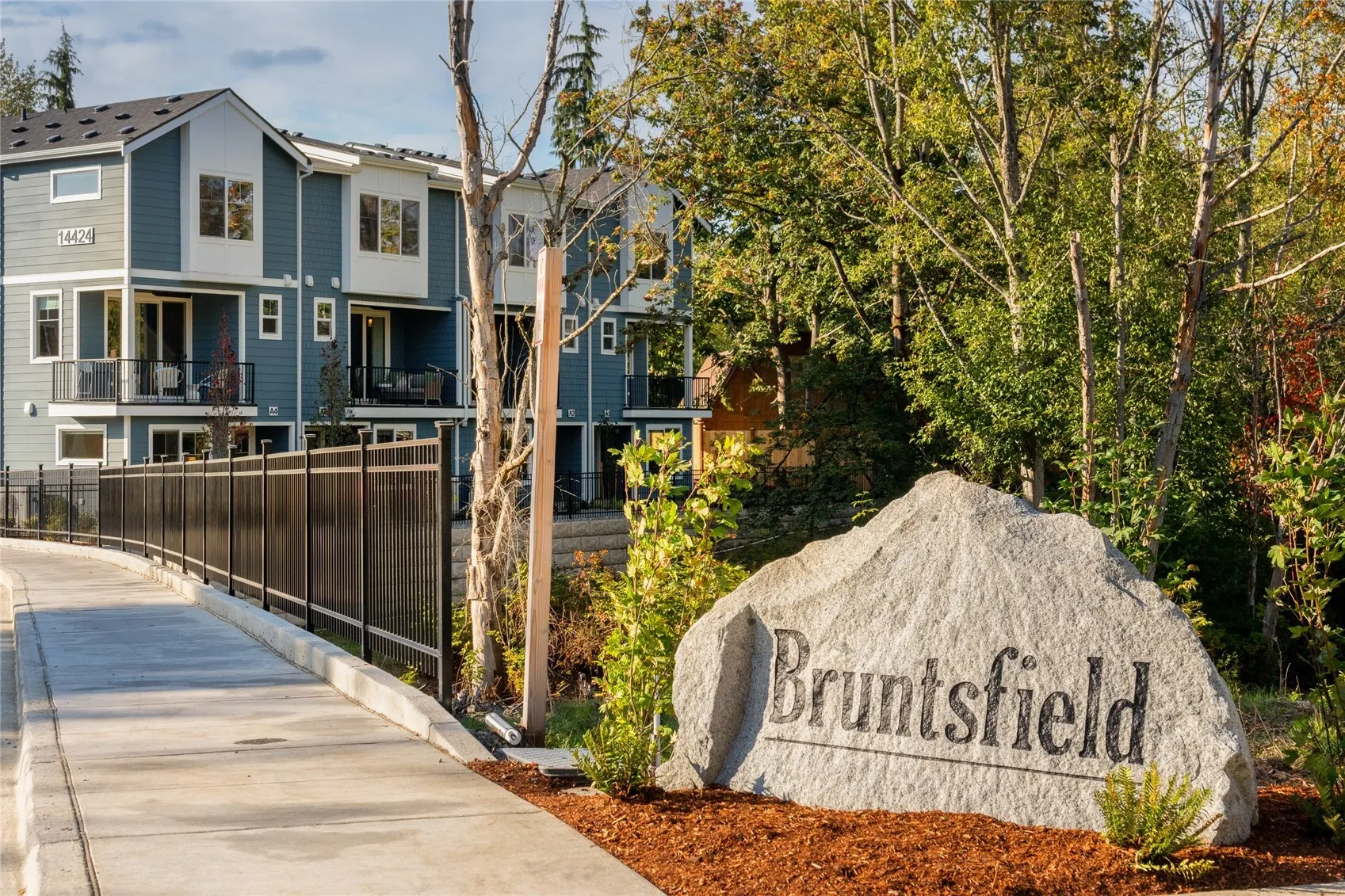 14424 Madison Way #H1, Lynnwood, WA 98087