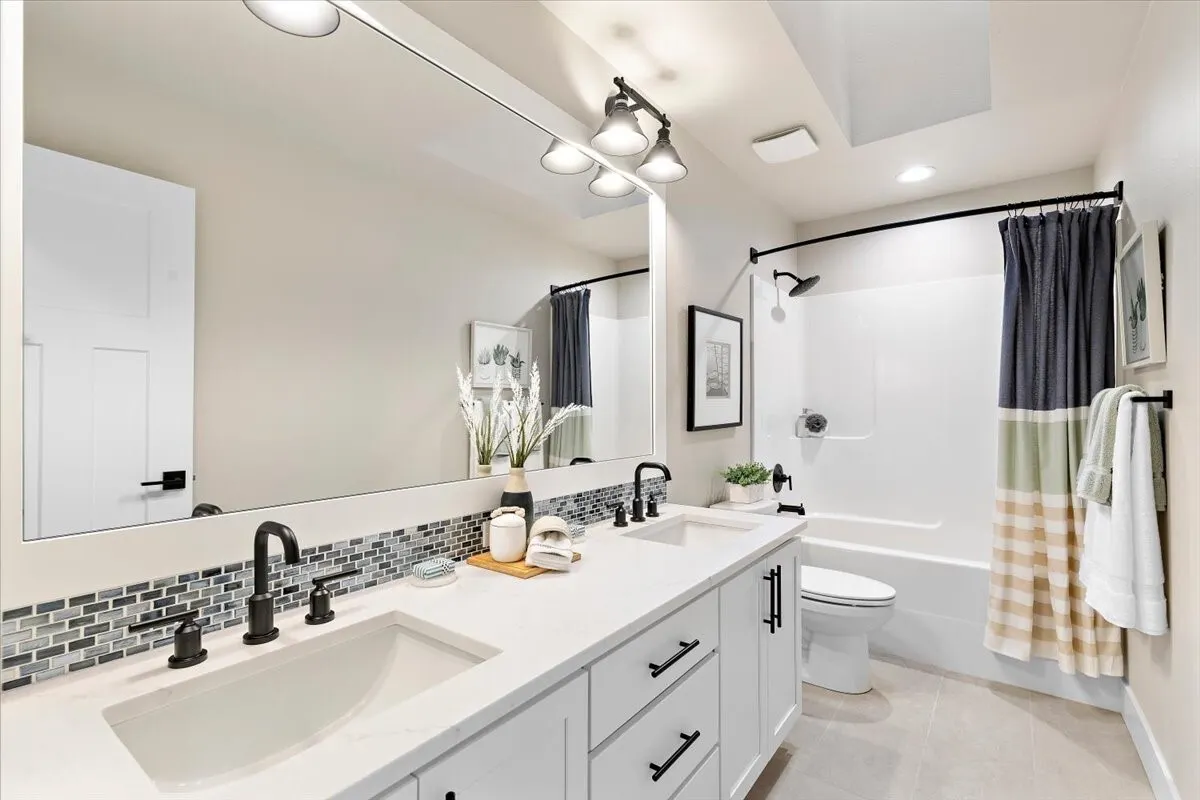 1816 241st Place SE #FG 03, Bothell, WA 98021