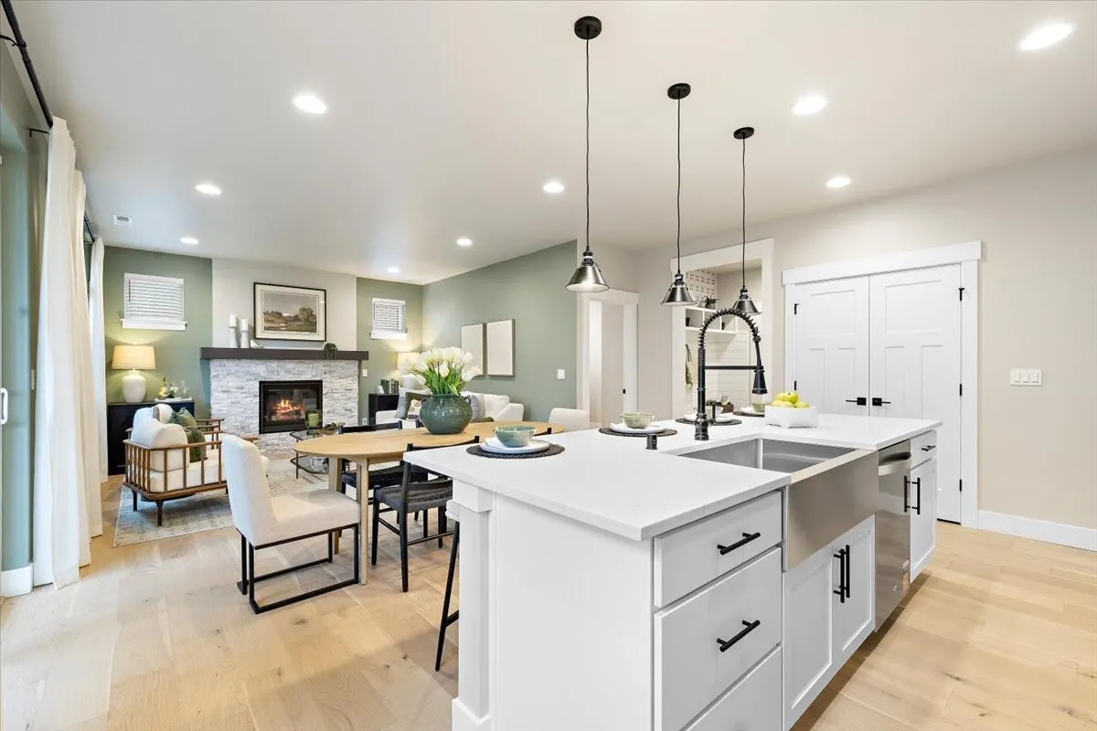 1816 241st Place SE #FG 03, Bothell, WA 98021