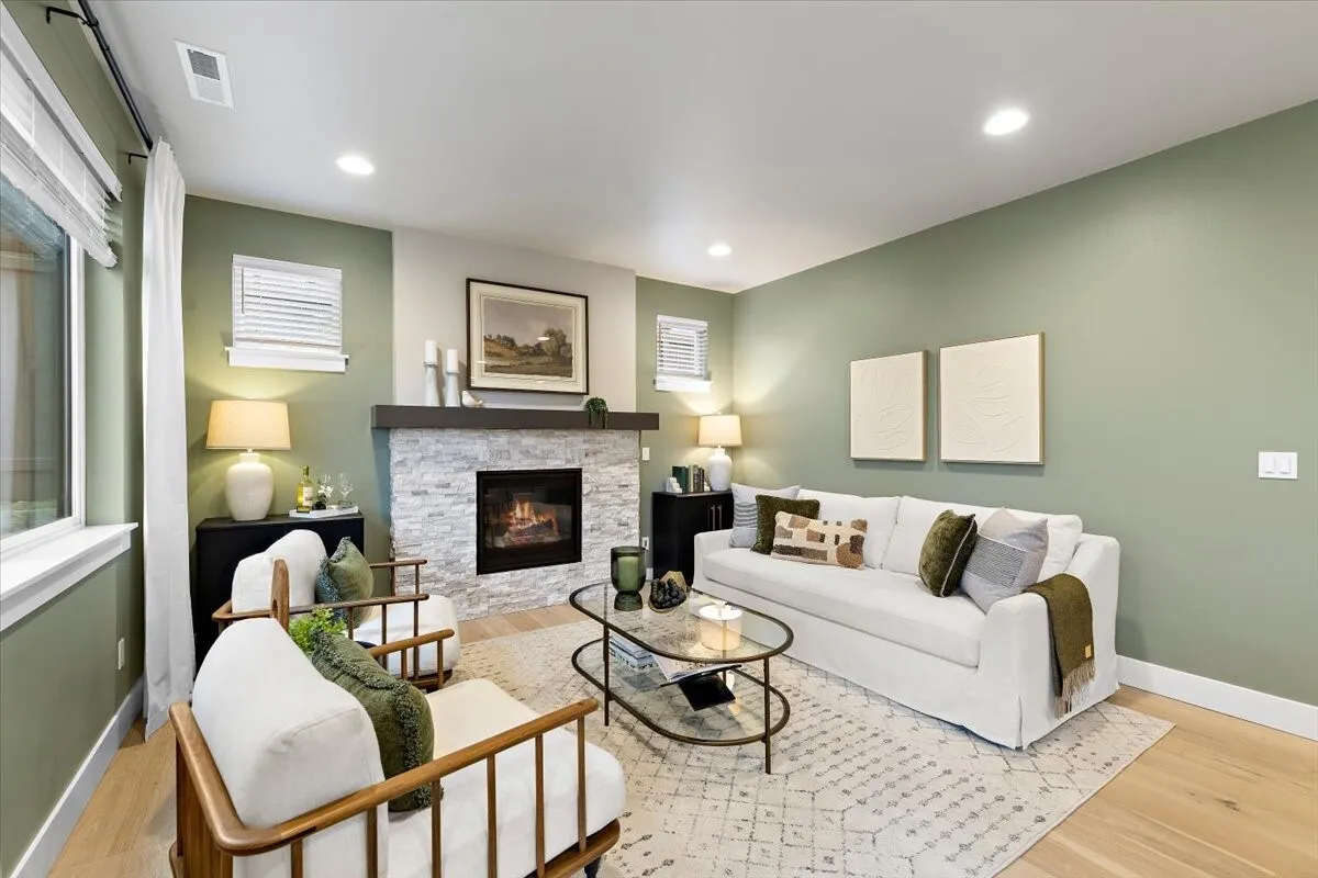 1816 241st Place SE #FG 03, Bothell, WA 98021