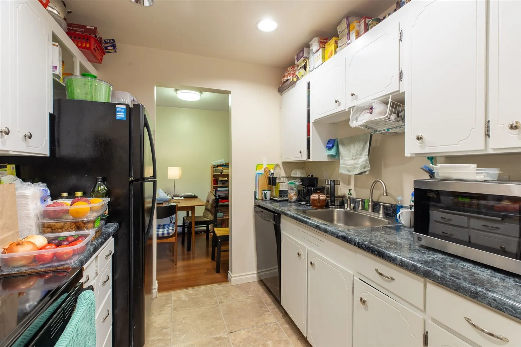 13433 Roosevelt Way N #102, Seattle, WA 98133