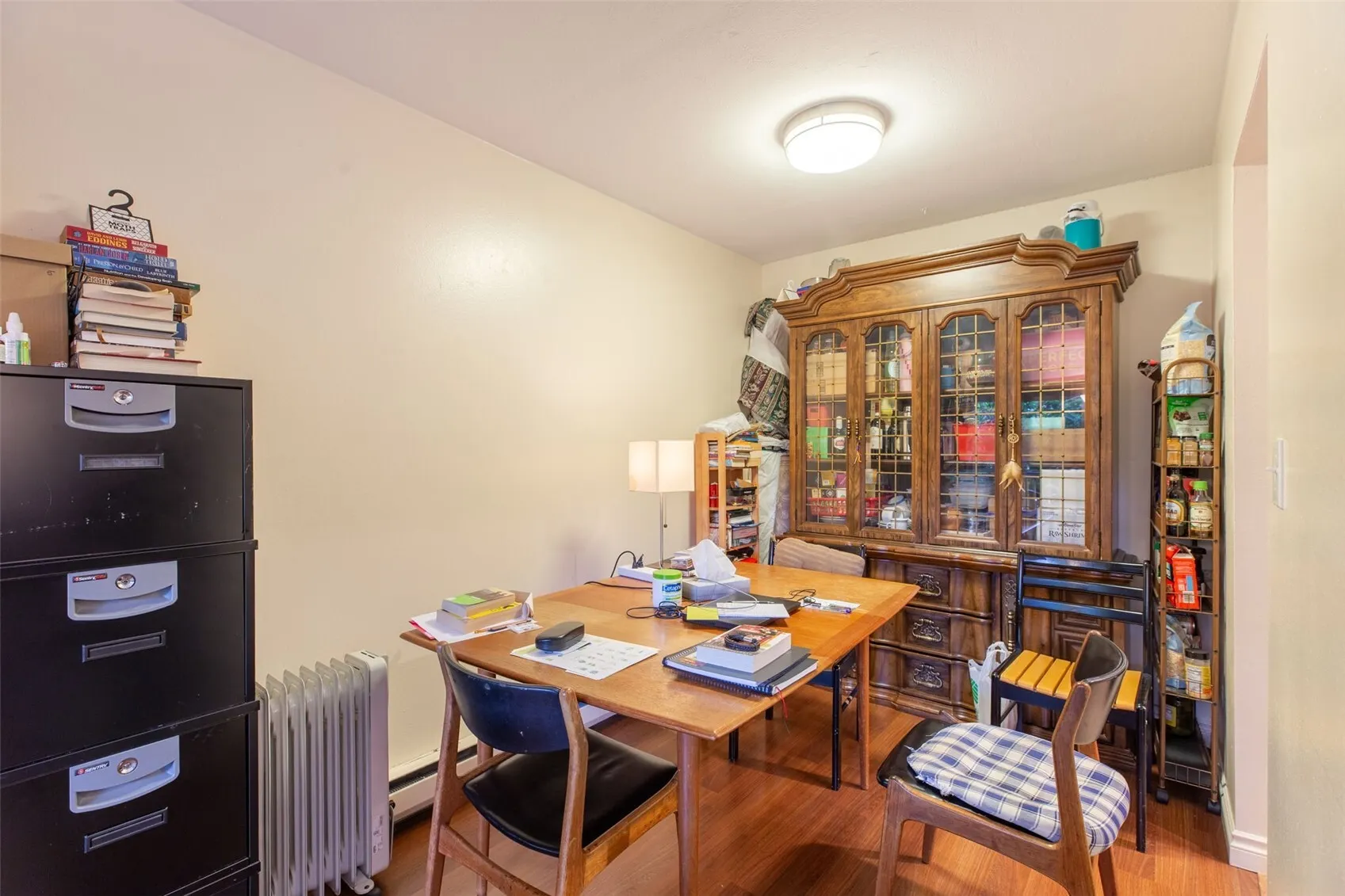 13433 Roosevelt Way N #102, Seattle, WA 98133