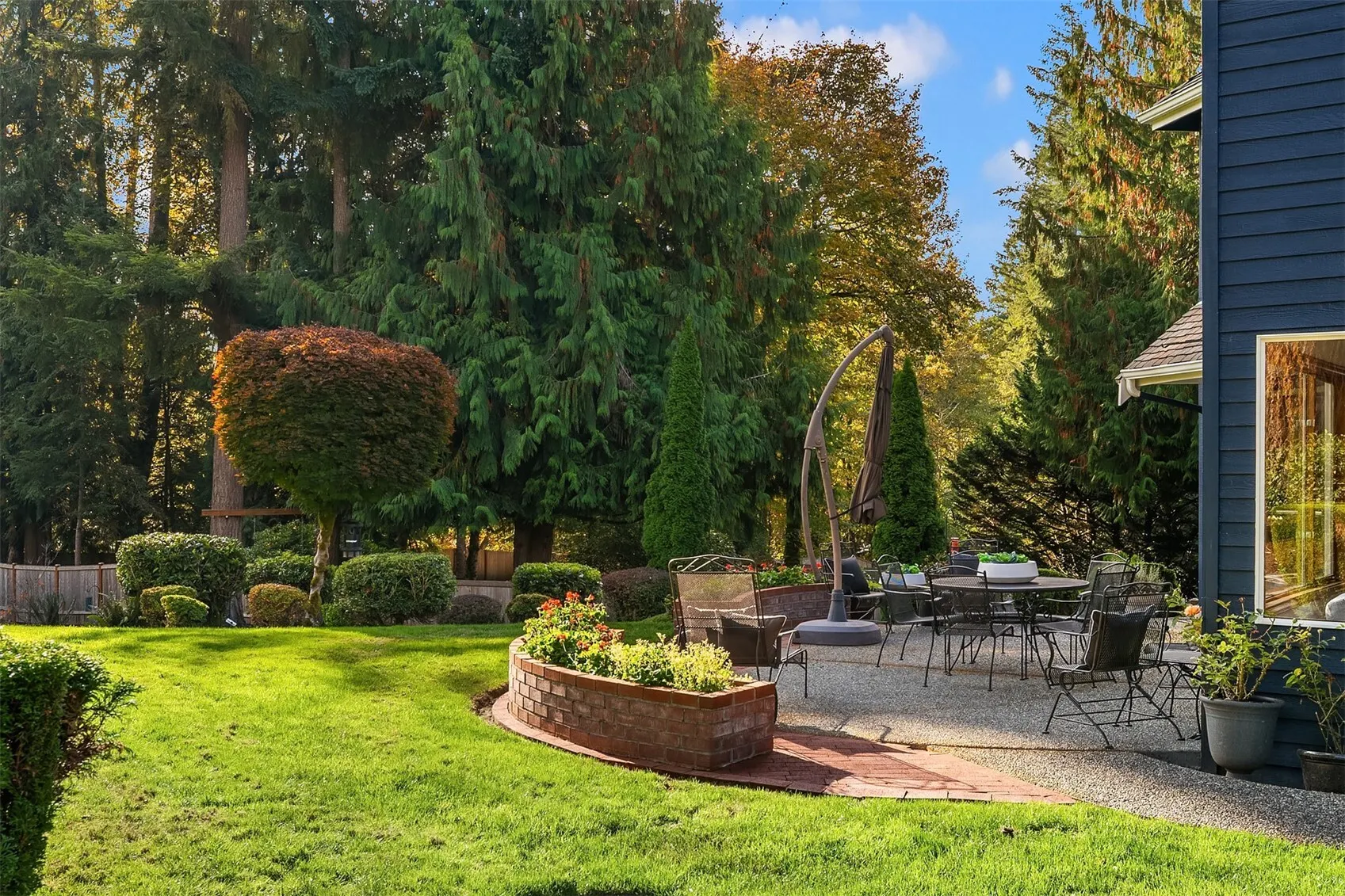 25917 NE 25th Street , Redmond, WA 98053