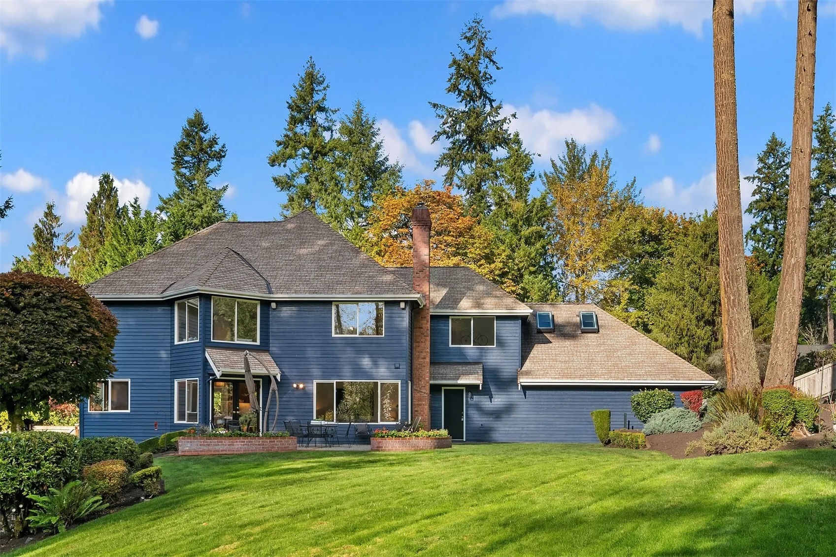 25917 NE 25th Street , Redmond, WA 98053