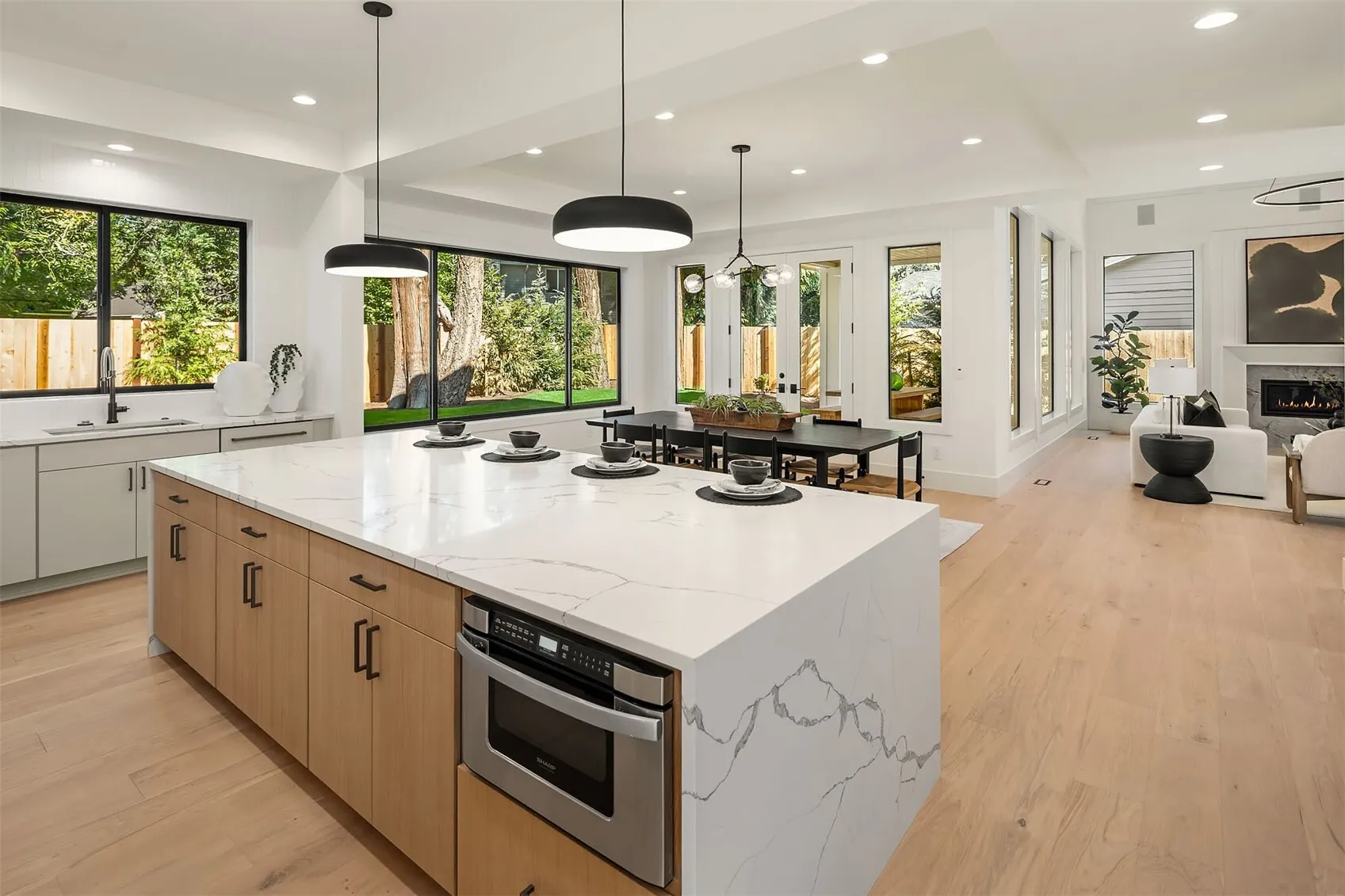 10452 NE 142nd Street , Kirkland, WA 98034