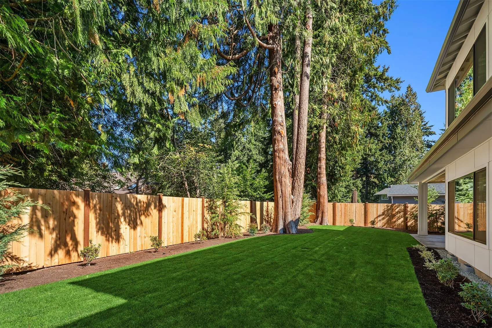 10452 NE 142nd Street , Kirkland, WA 98034