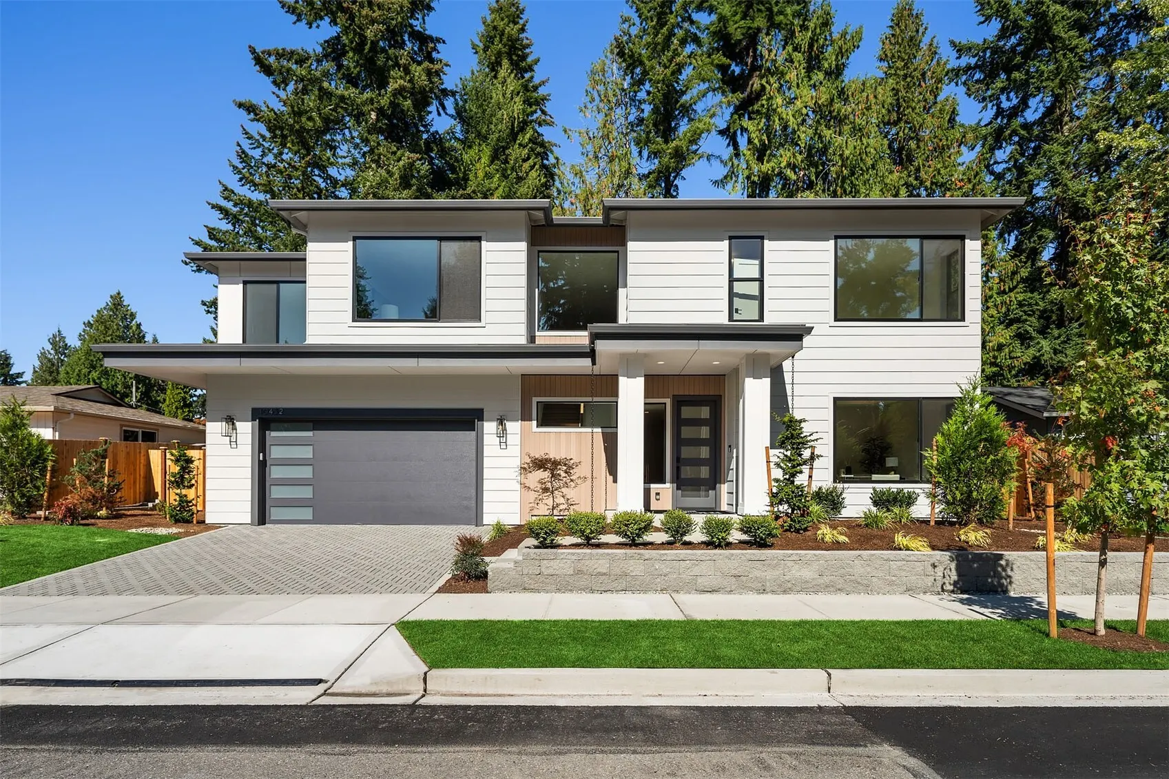 10452 NE 142nd Street , Kirkland, WA 98034