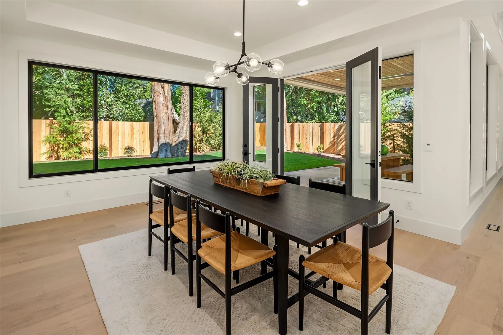 10452 NE 142nd Street , Kirkland, WA 98034