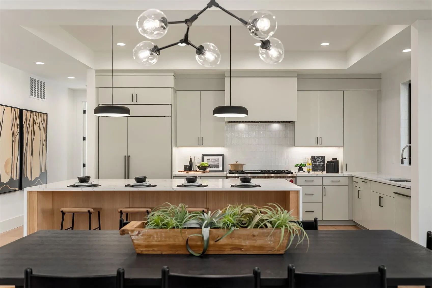 10452 NE 142nd Street , Kirkland, WA 98034