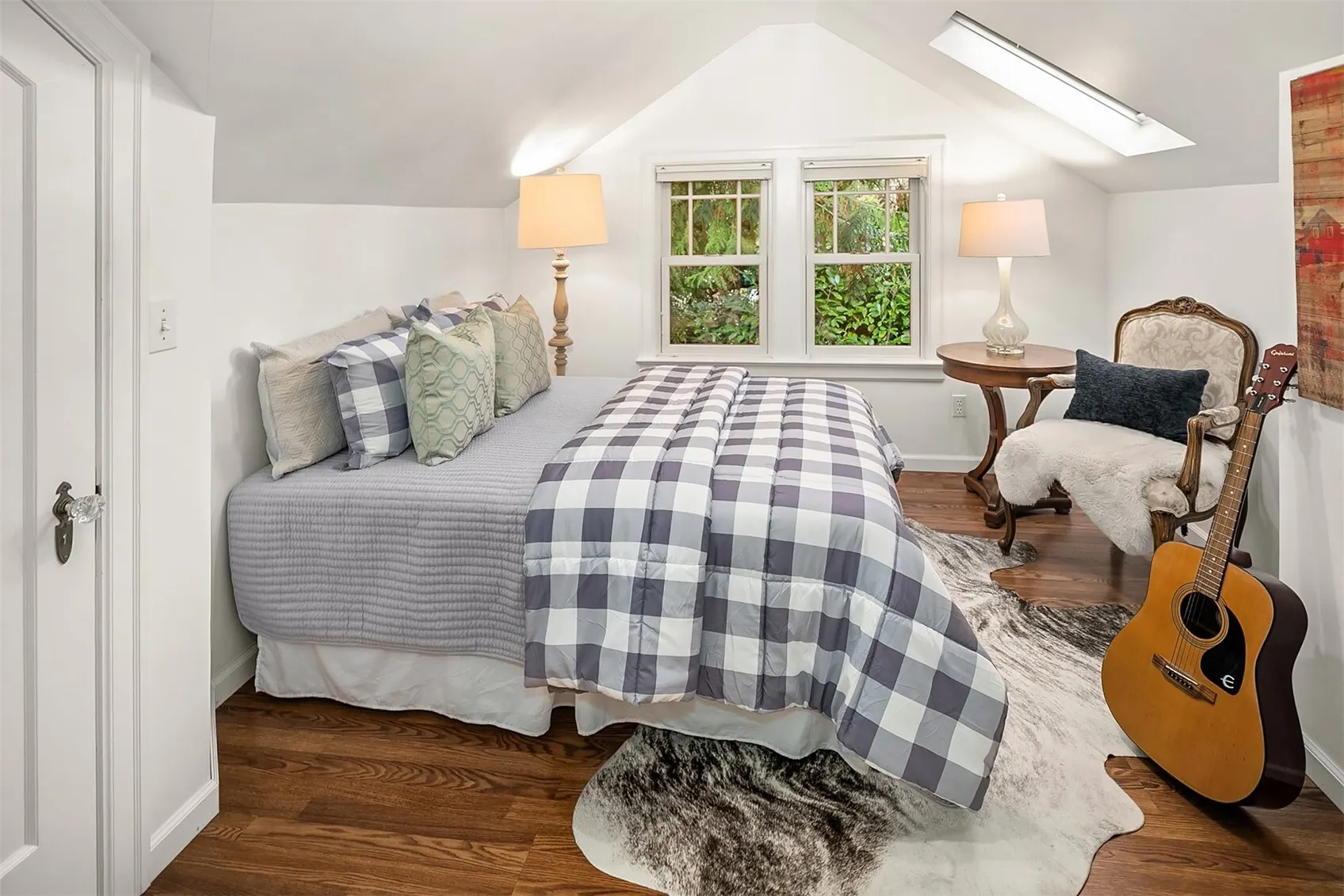 17929 SE May Valley Road , Renton, WA 98059