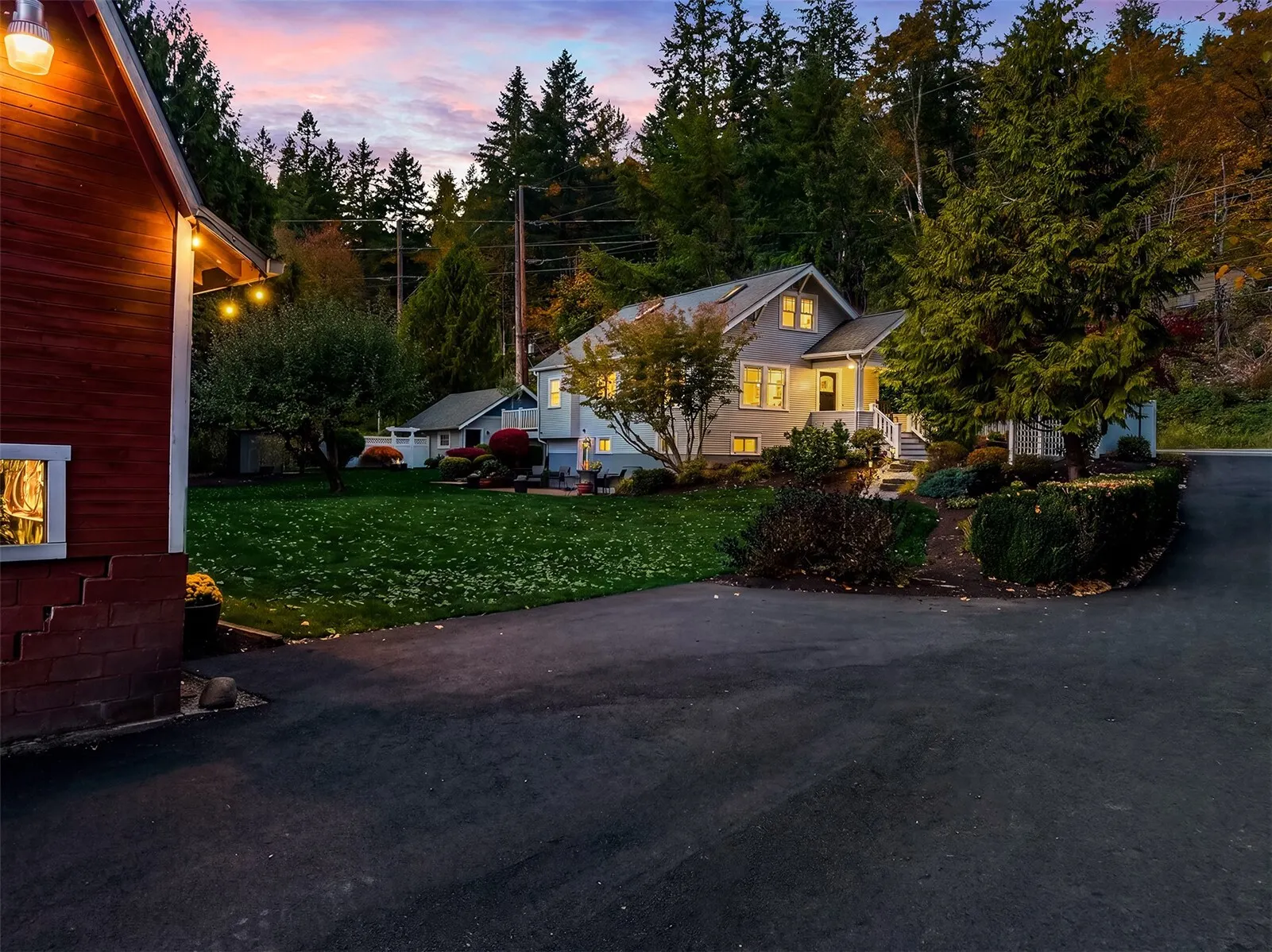 17929 SE May Valley Road , Renton, WA 98059