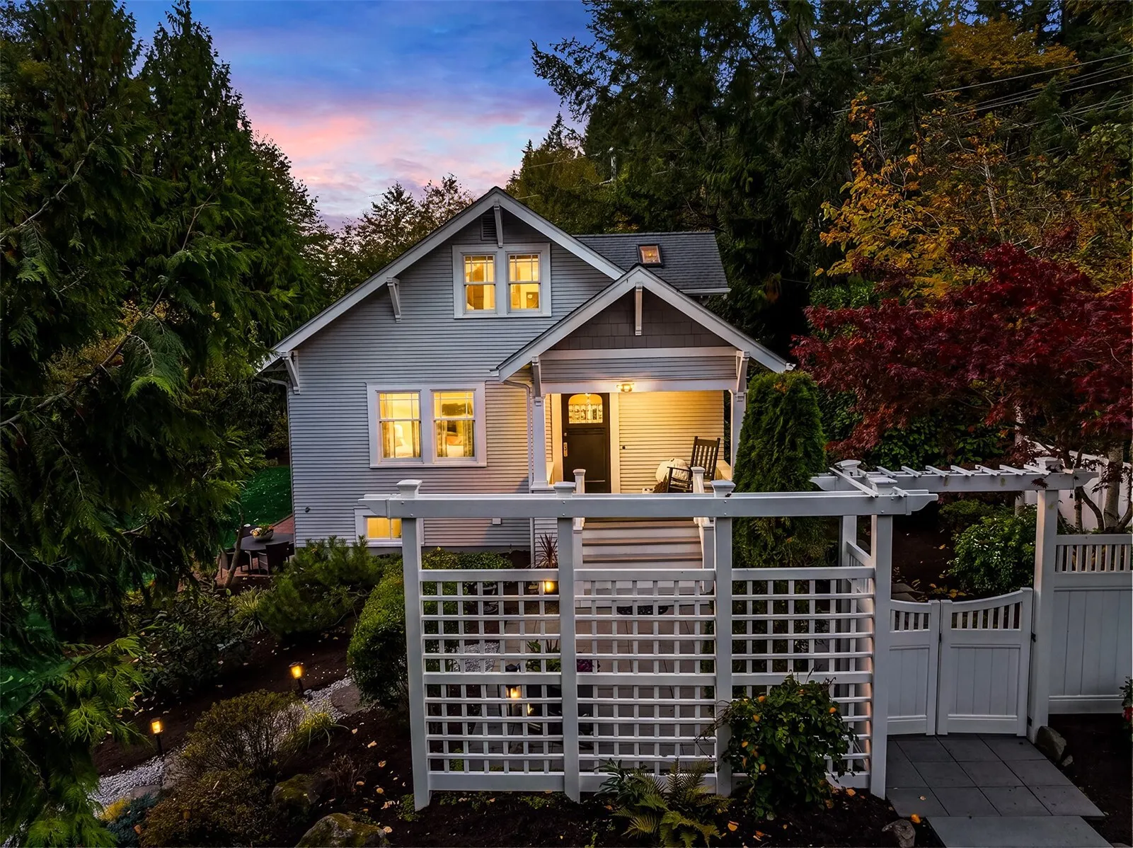 17929 SE May Valley Road , Renton, WA 98059