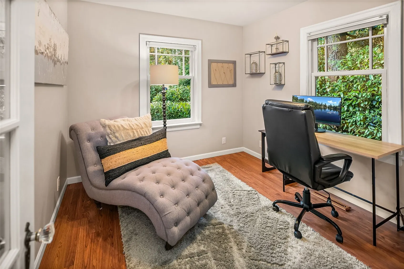 17929 SE May Valley Road , Renton, WA 98059