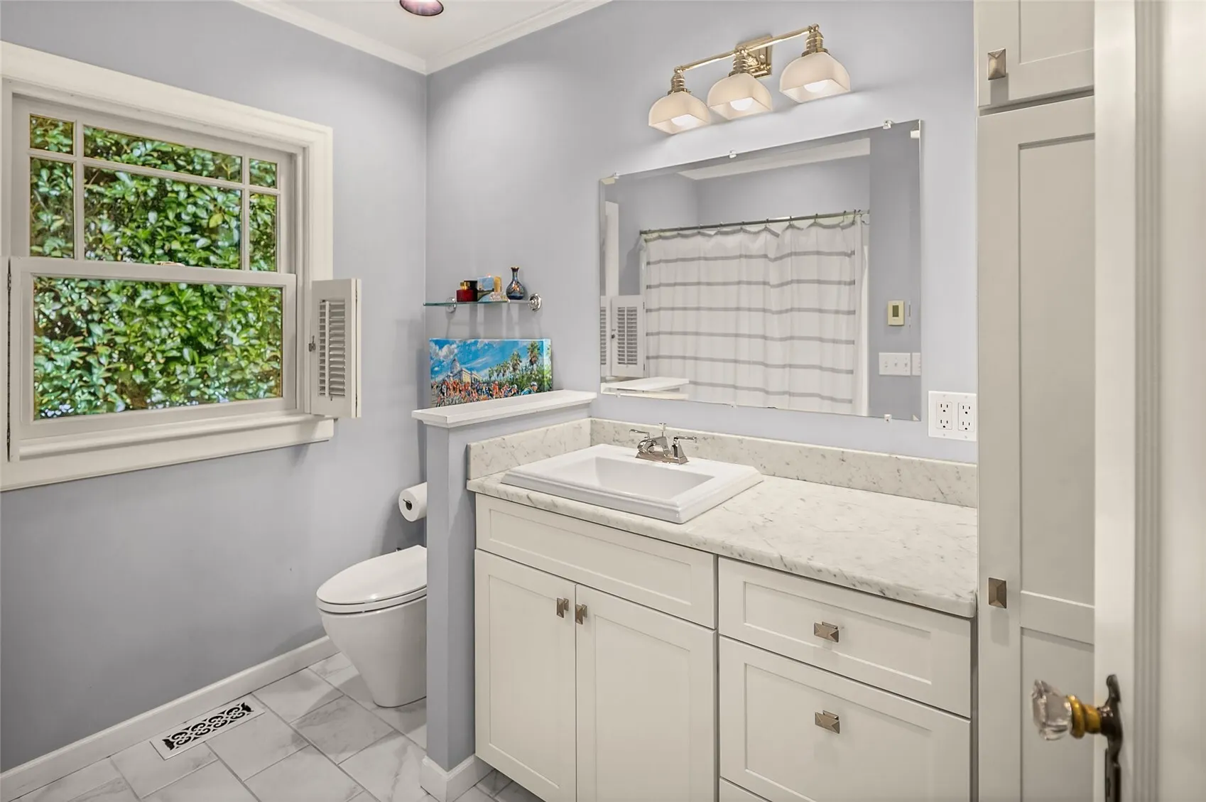 17929 SE May Valley Road , Renton, WA 98059