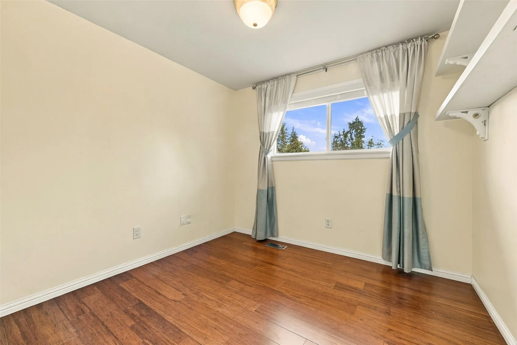 21314 124th Street SE, Kent, WA 98031