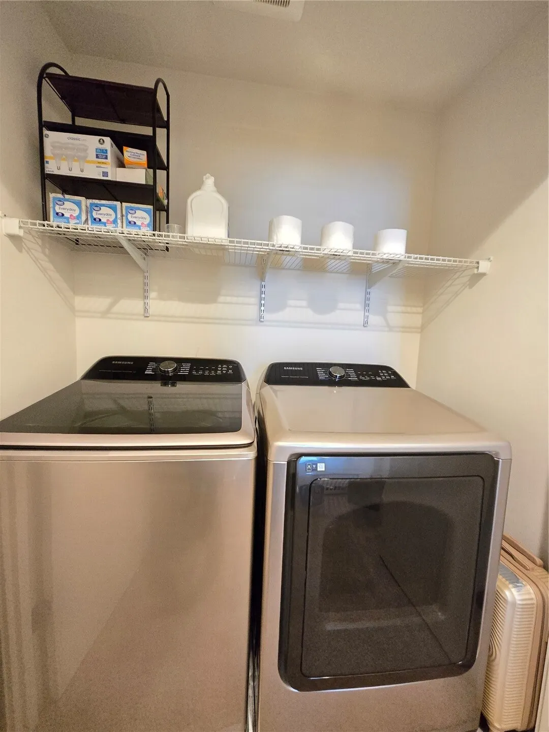 4068 S Myrtle Street , Seattle, WA 98118