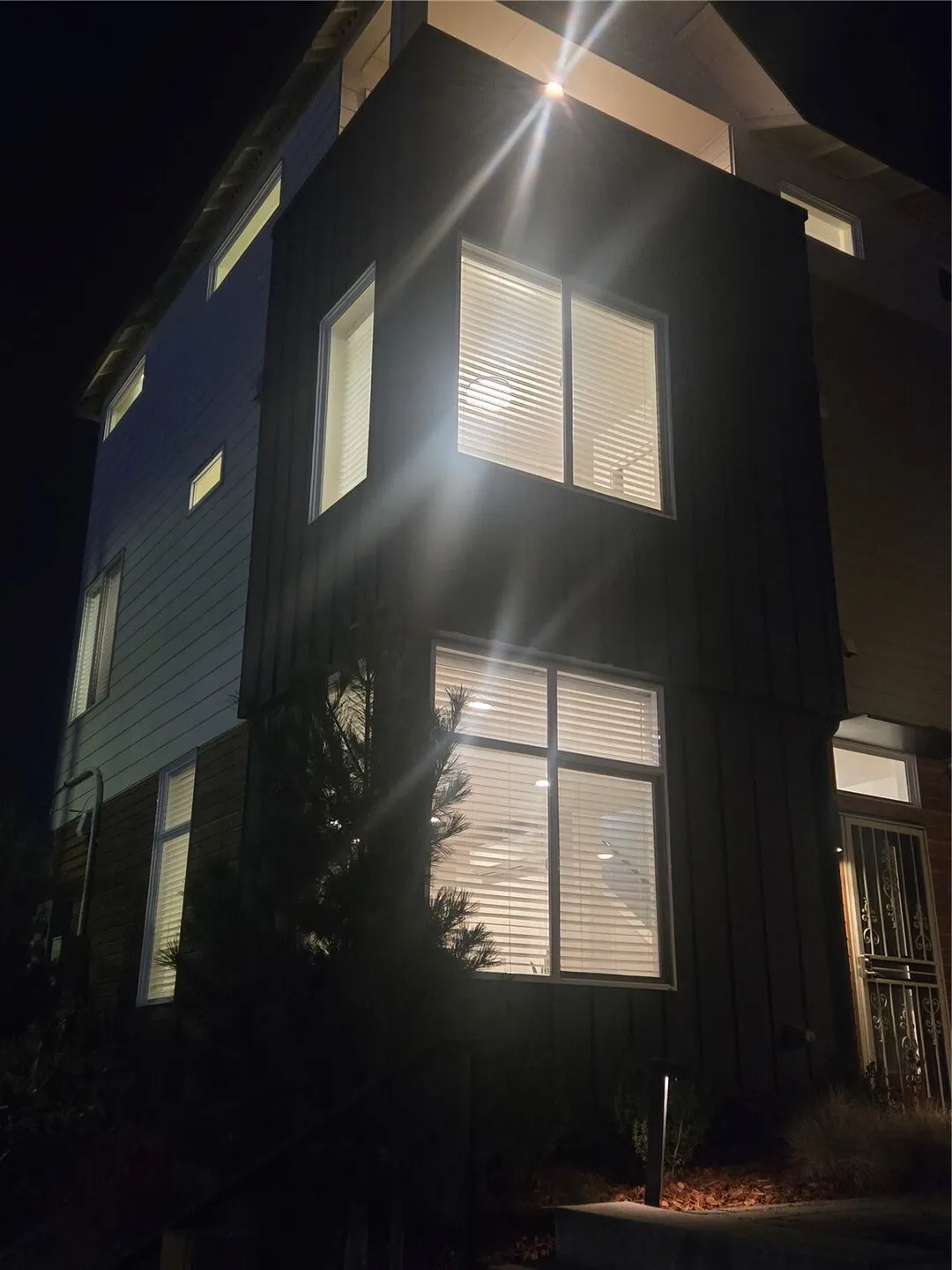 4068 S Myrtle Street , Seattle, WA 98118
