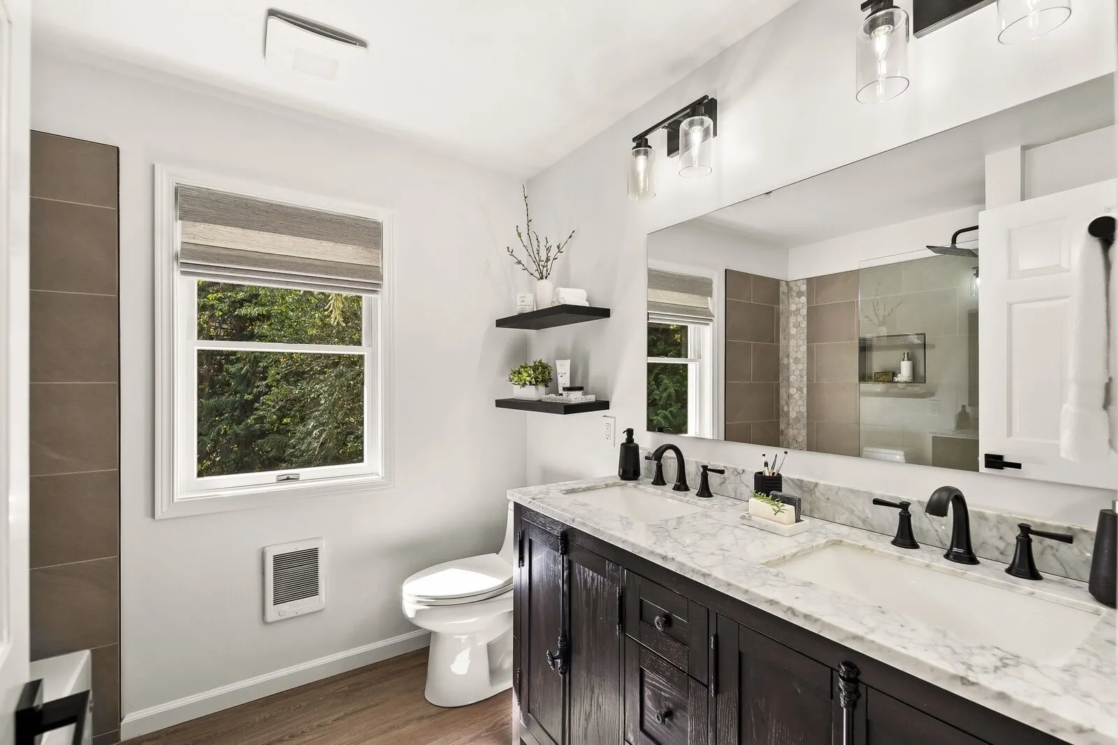 22109 NE 21st Way , Sammamish, WA 98074