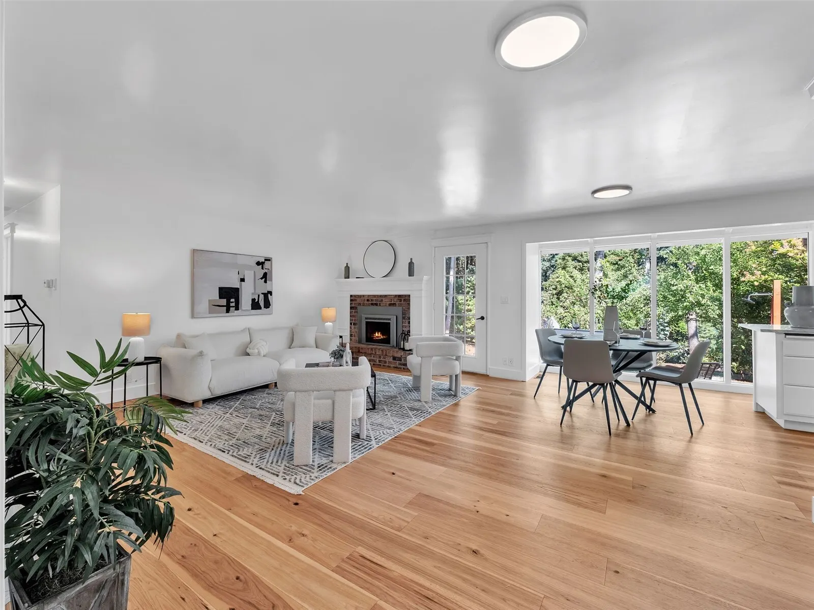 17408 NE 160th Place , Woodinville, WA 98072