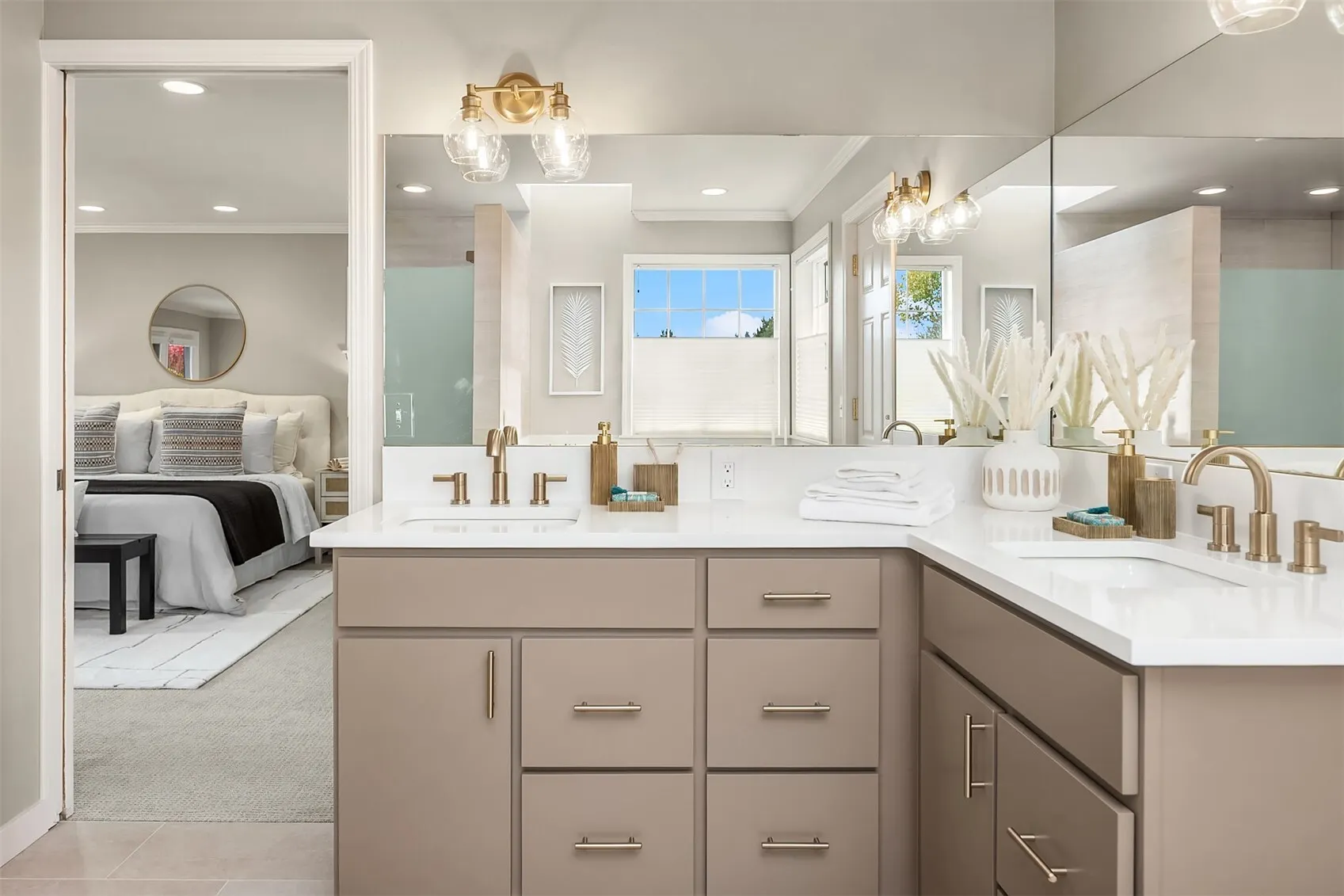 6630 NE Windermere Road , Seattle, WA 98115