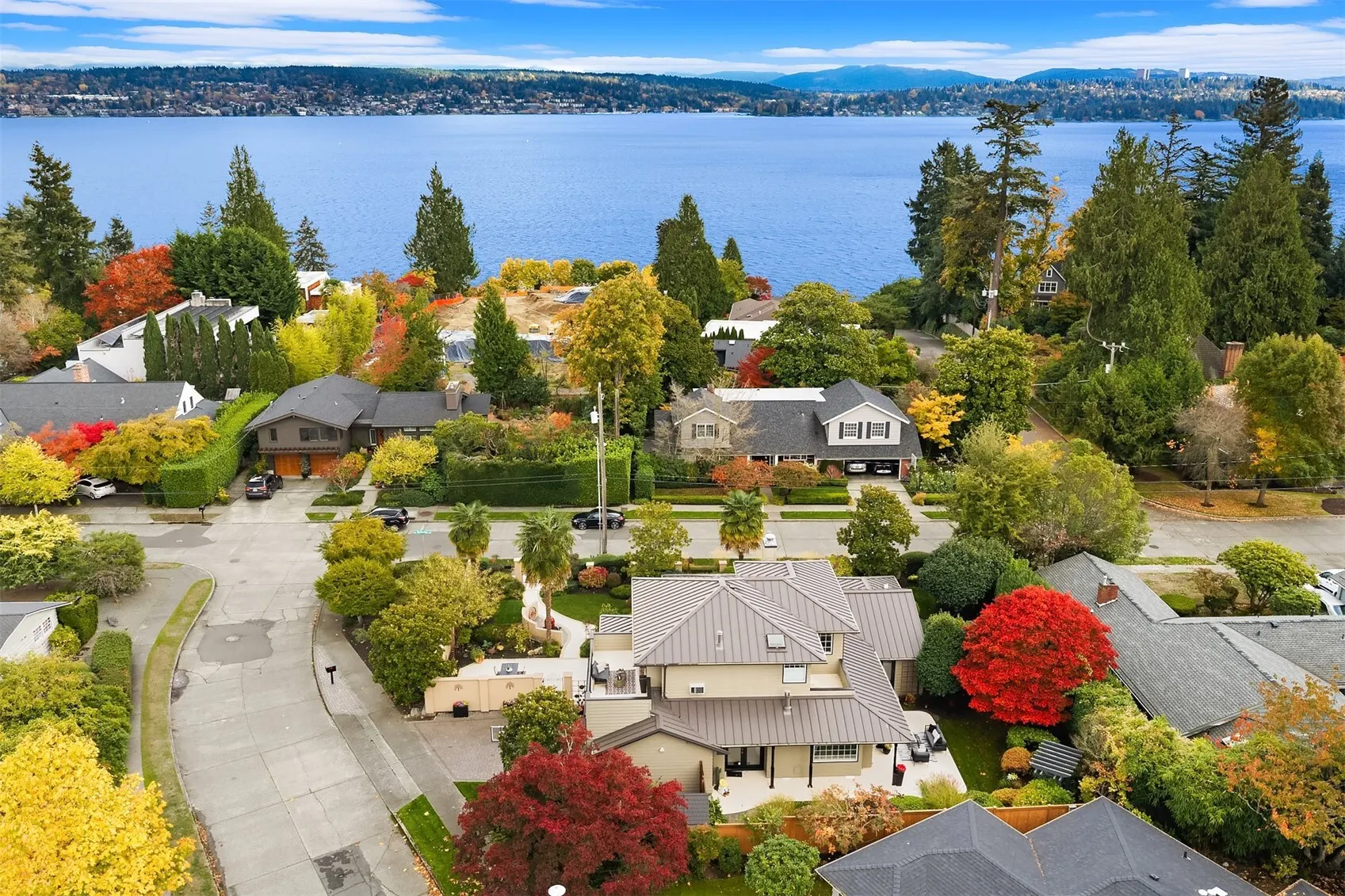 6630 NE Windermere Road , Seattle, WA 98115