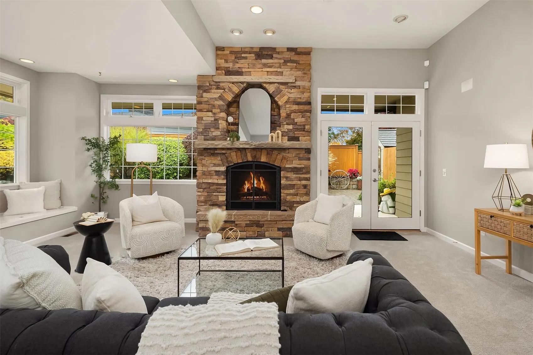 6630 NE Windermere Road , Seattle, WA 98115