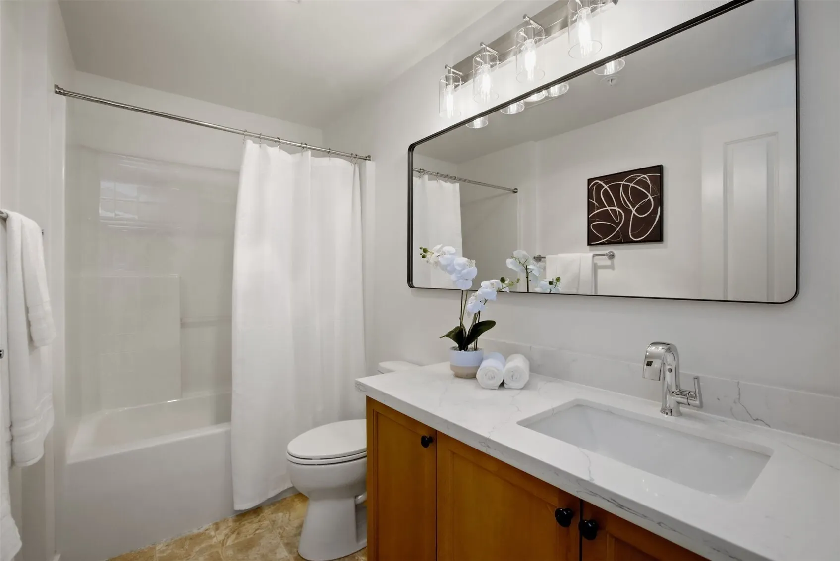 11920 98th Avenue NE #301, Kirkland, WA 98034