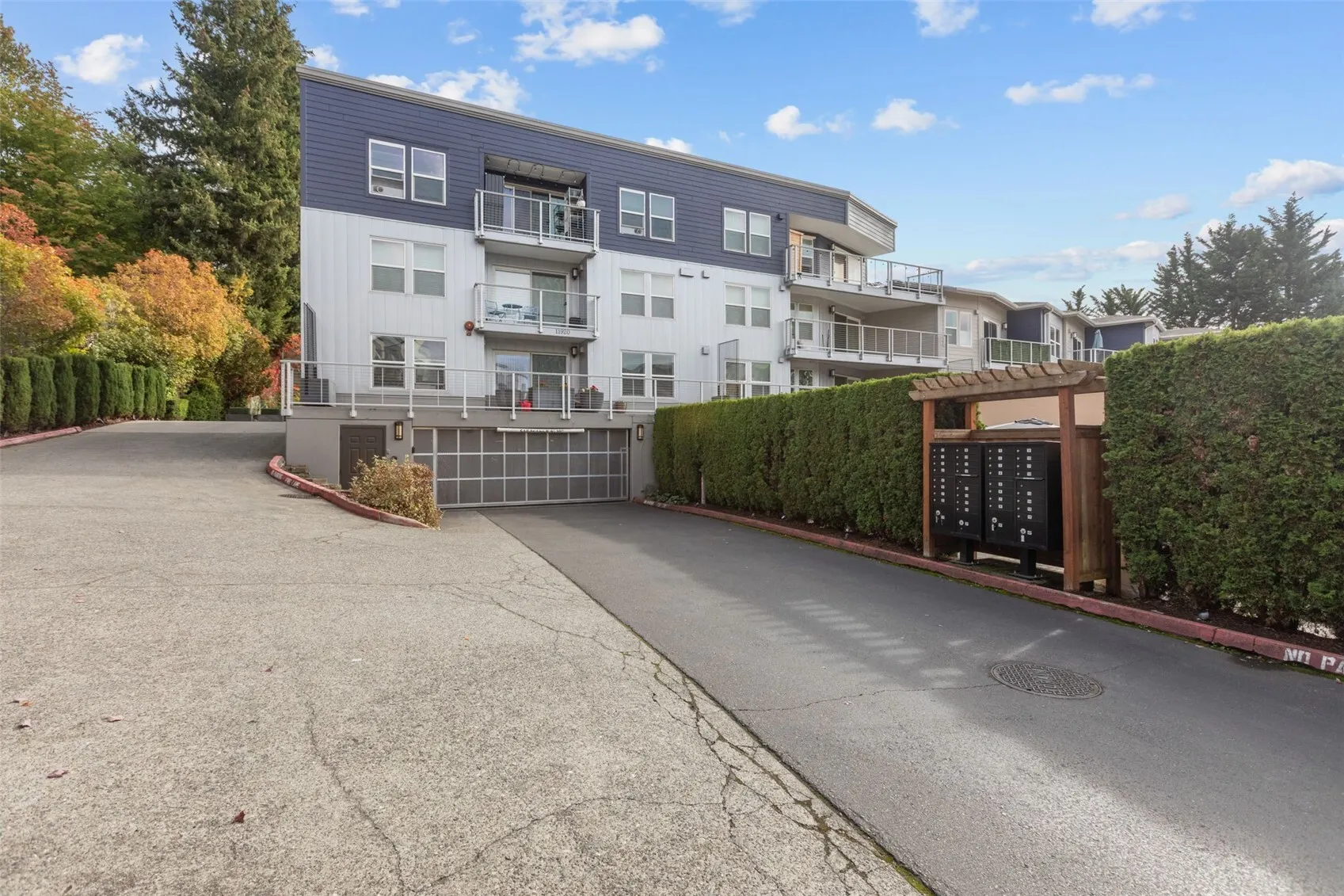 11920 98th Avenue NE #301, Kirkland, WA 98034