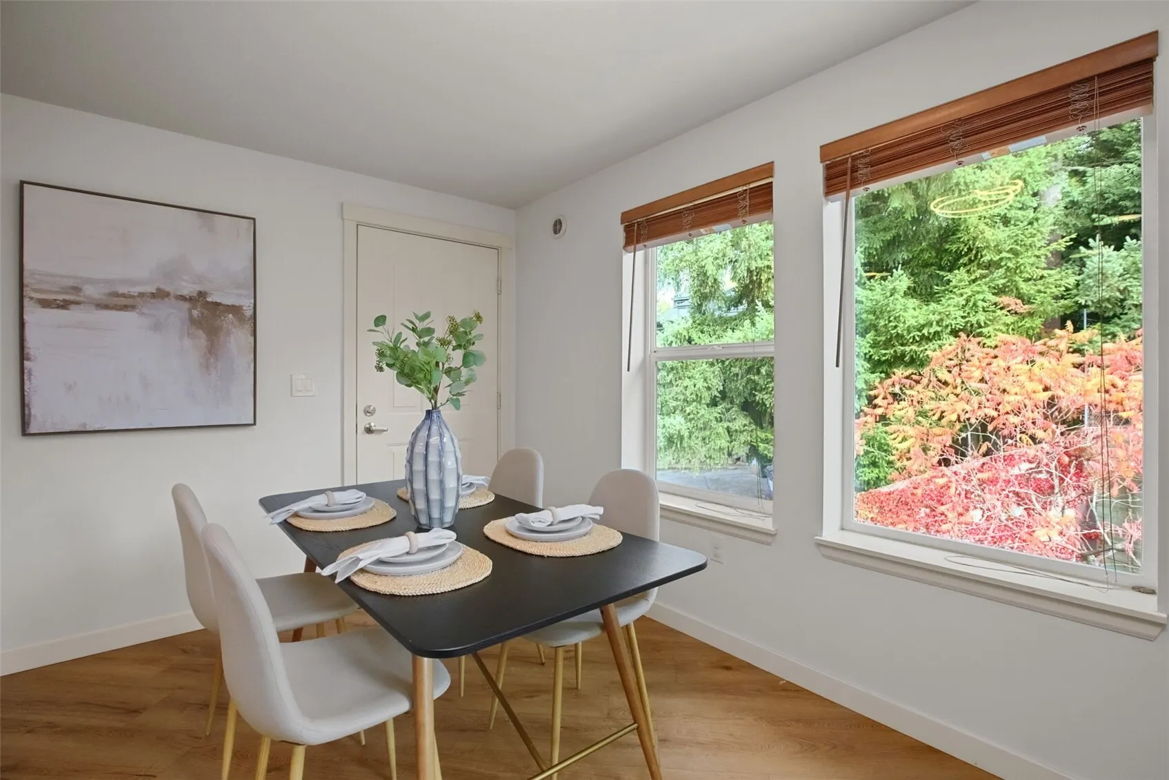 11920 98th Avenue NE #301, Kirkland, WA 98034