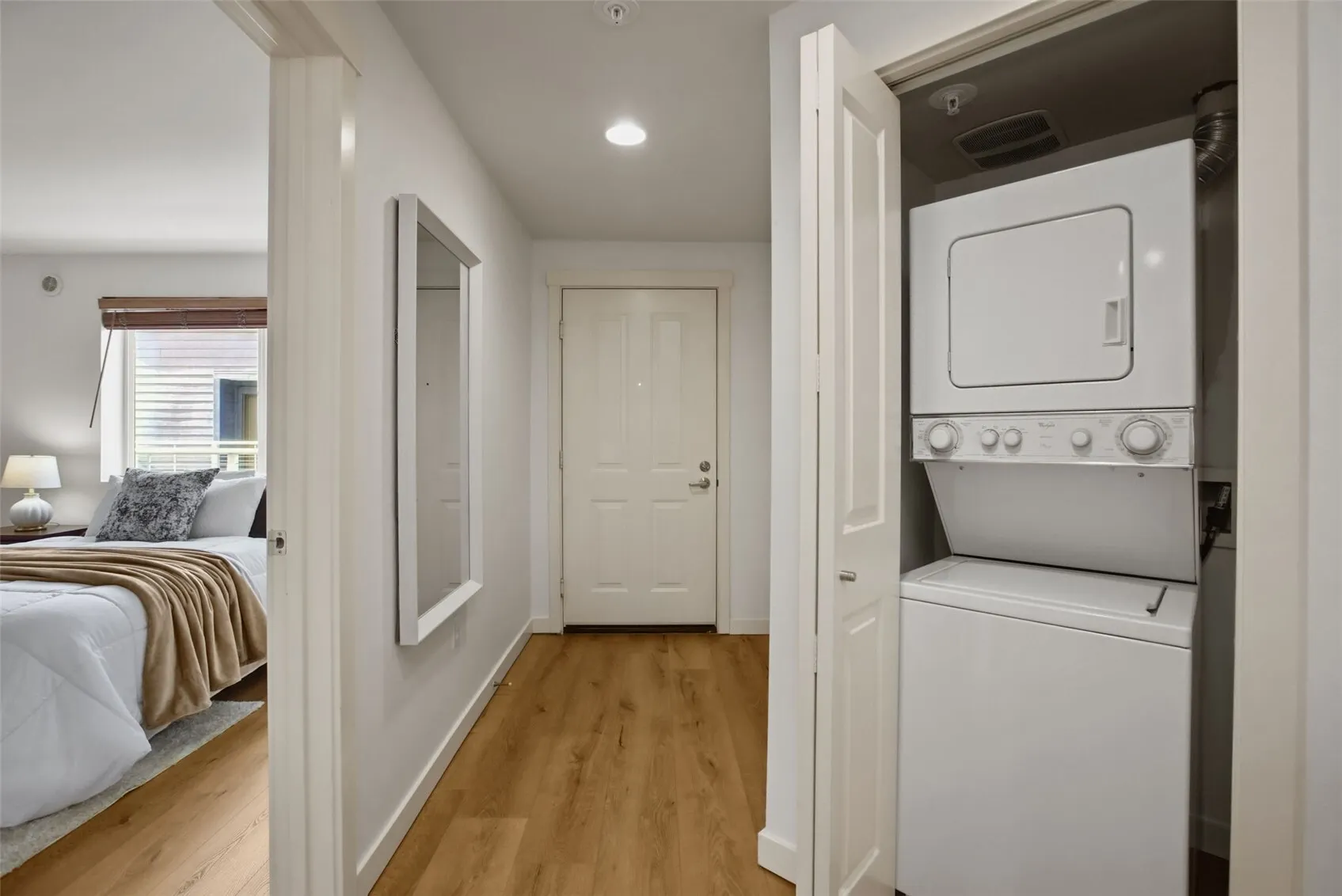 11920 98th Avenue NE #301, Kirkland, WA 98034