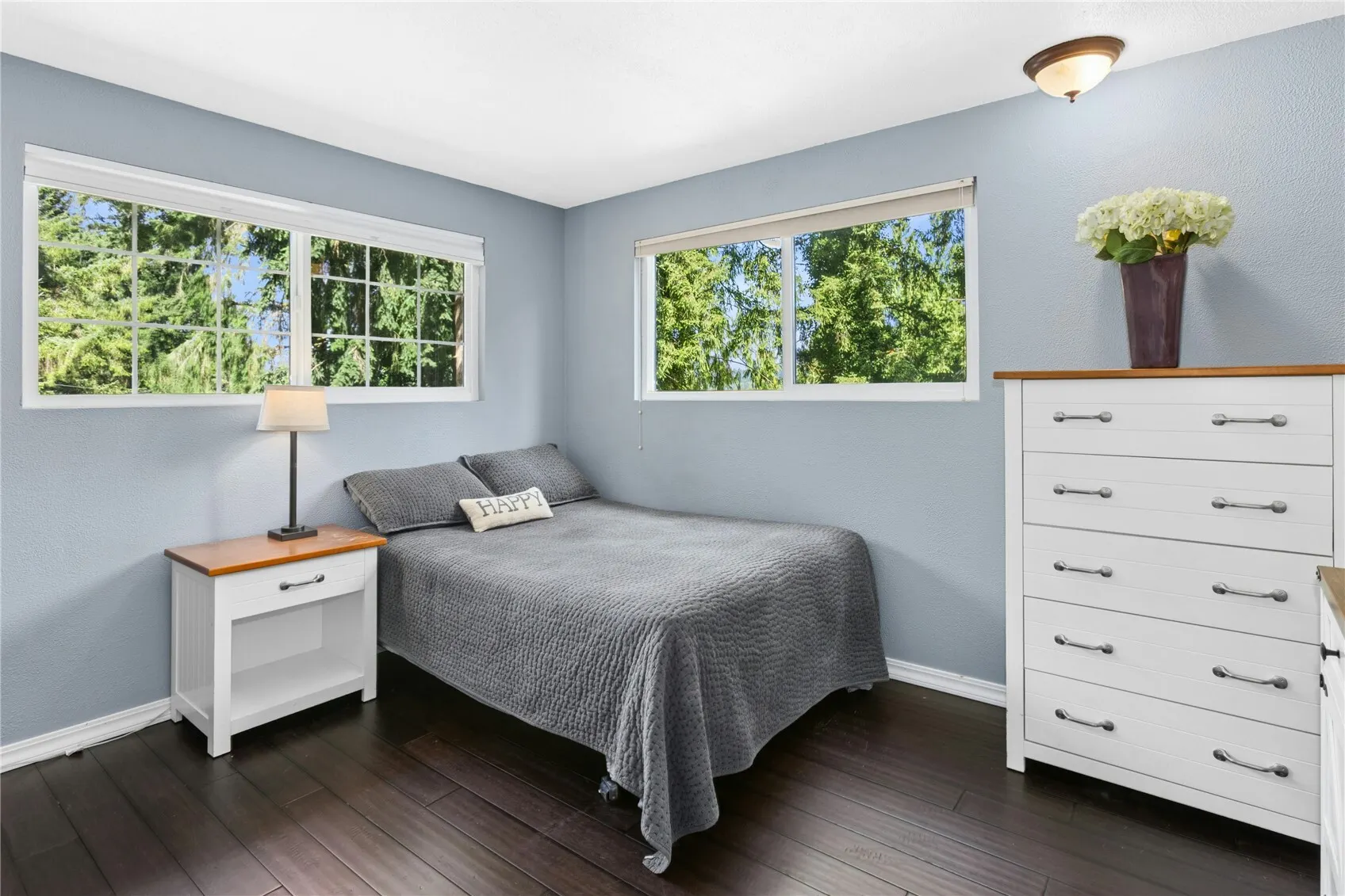 860 Valley View Place SW, Issaquah, WA 98027-4613