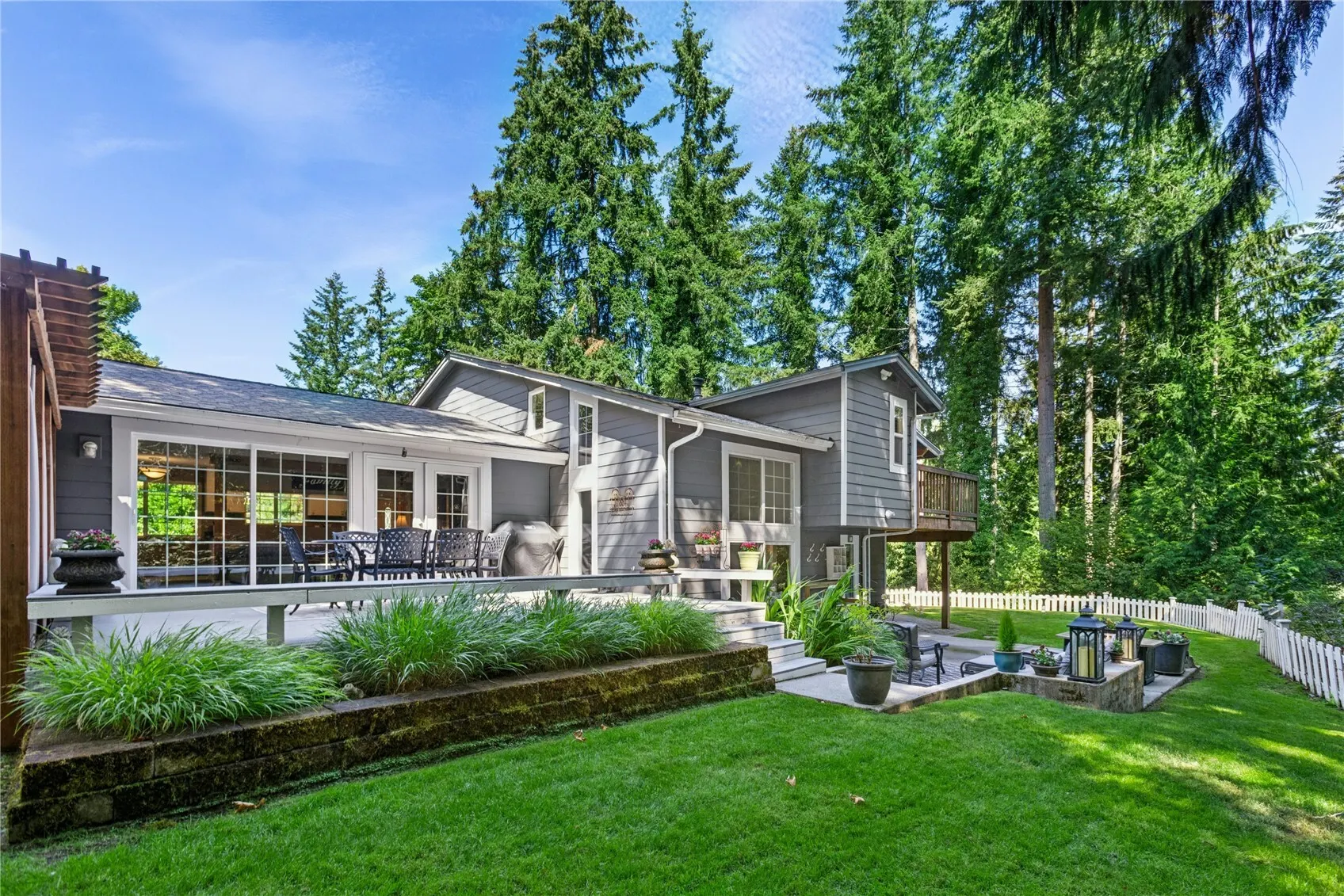 860 Valley View Place SW, Issaquah, WA 98027-4613