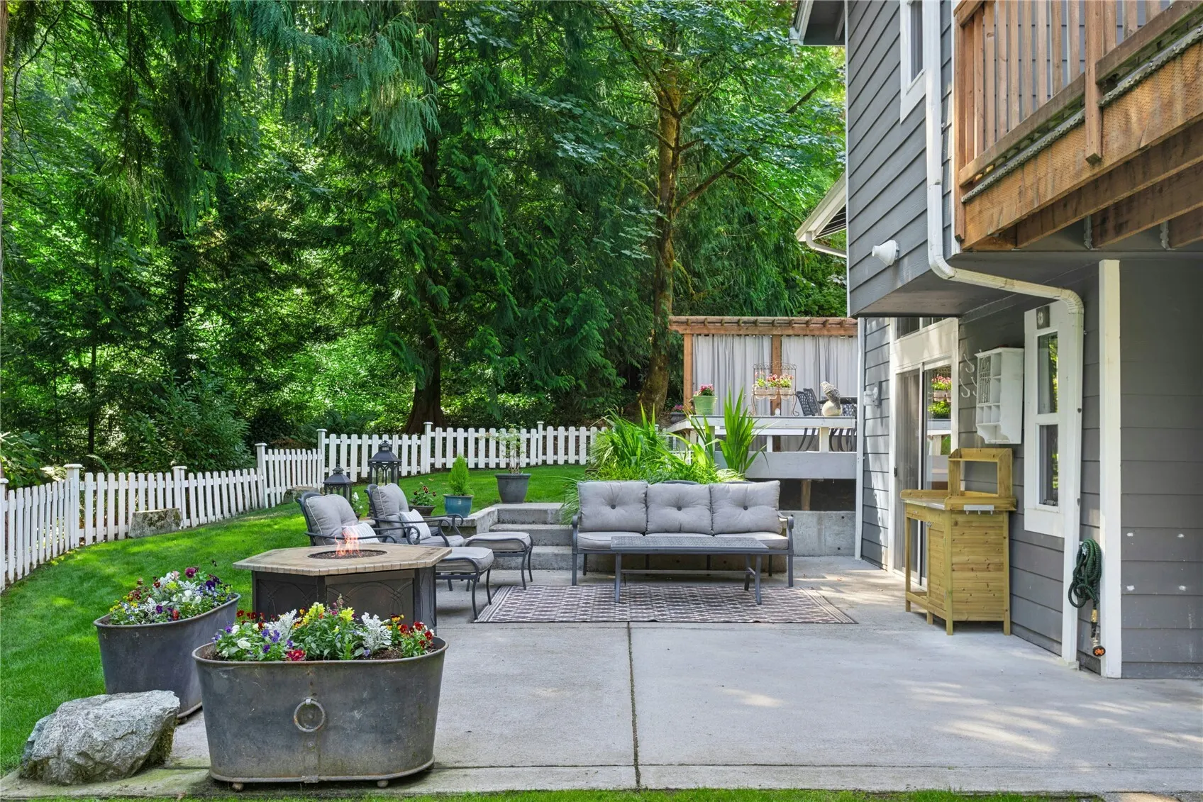 860 Valley View Place SW, Issaquah, WA 98027-4613