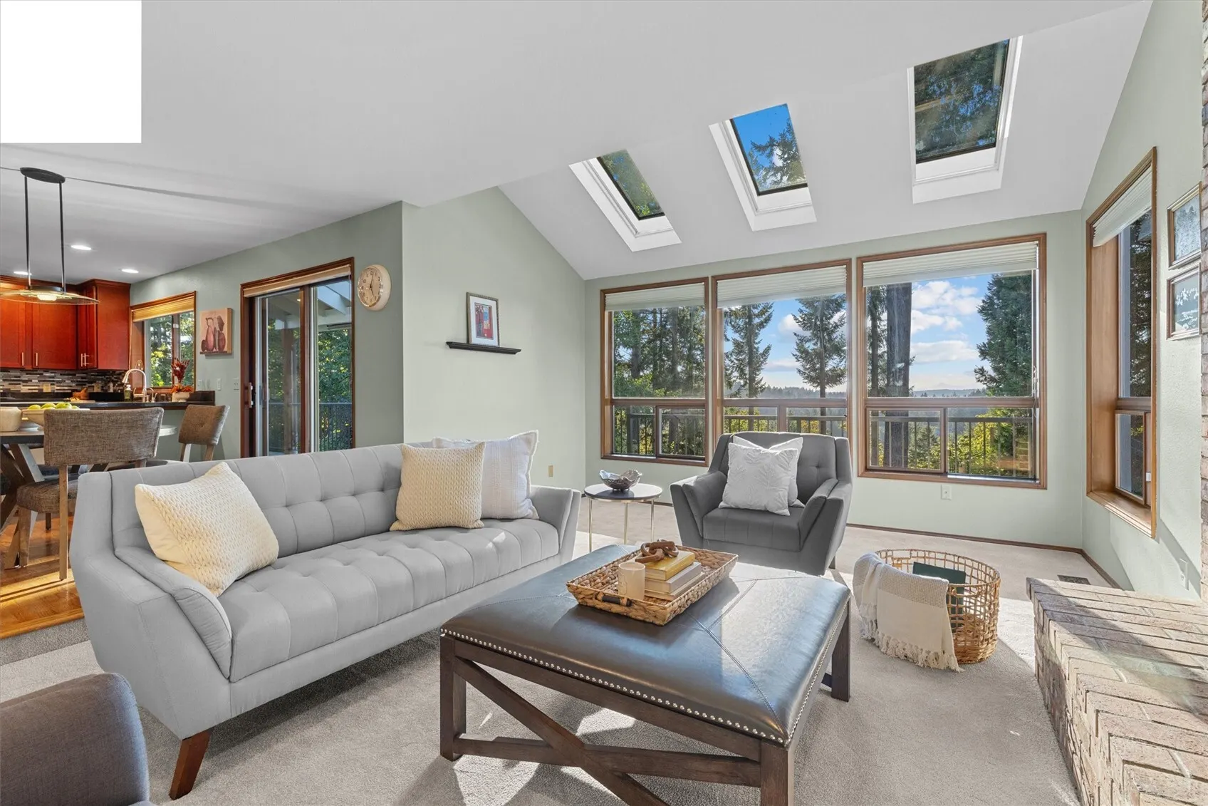 17315 102nd Avenue NE, Bothell, WA 98011-3744